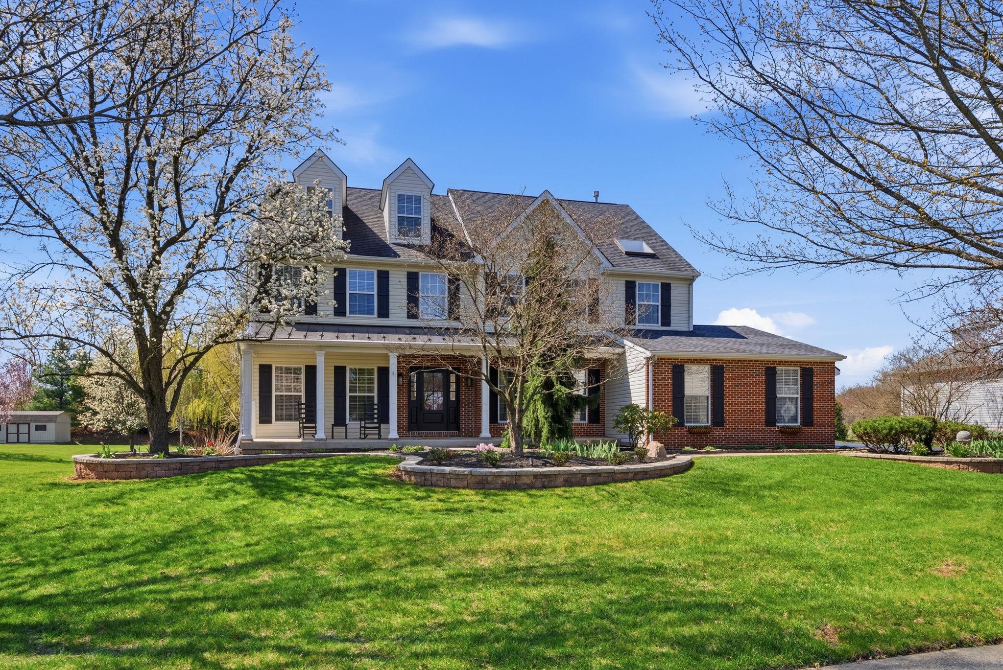 LOCHWOOD ESTATES - Residential