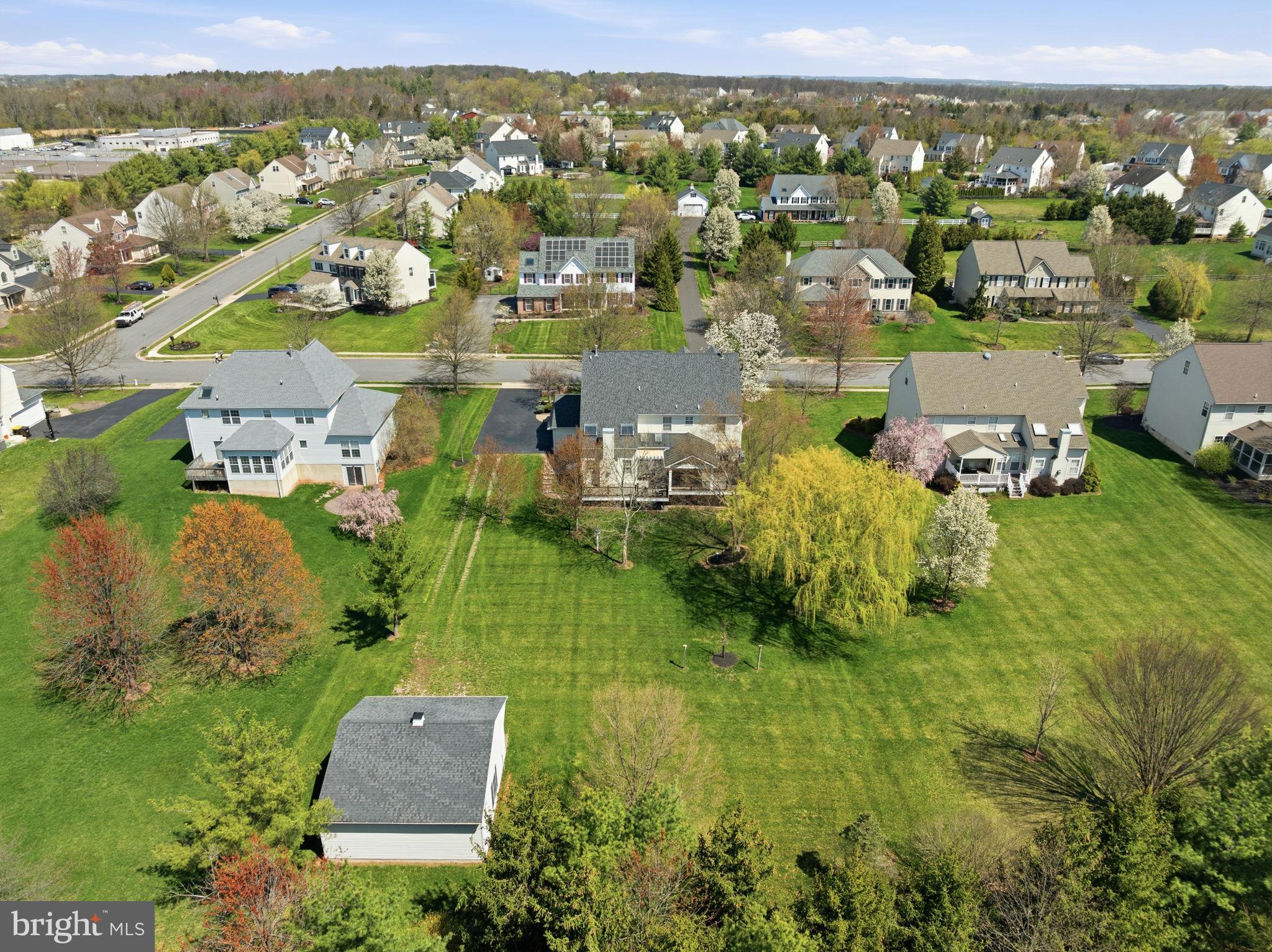 LOCHWOOD ESTATES - Residential