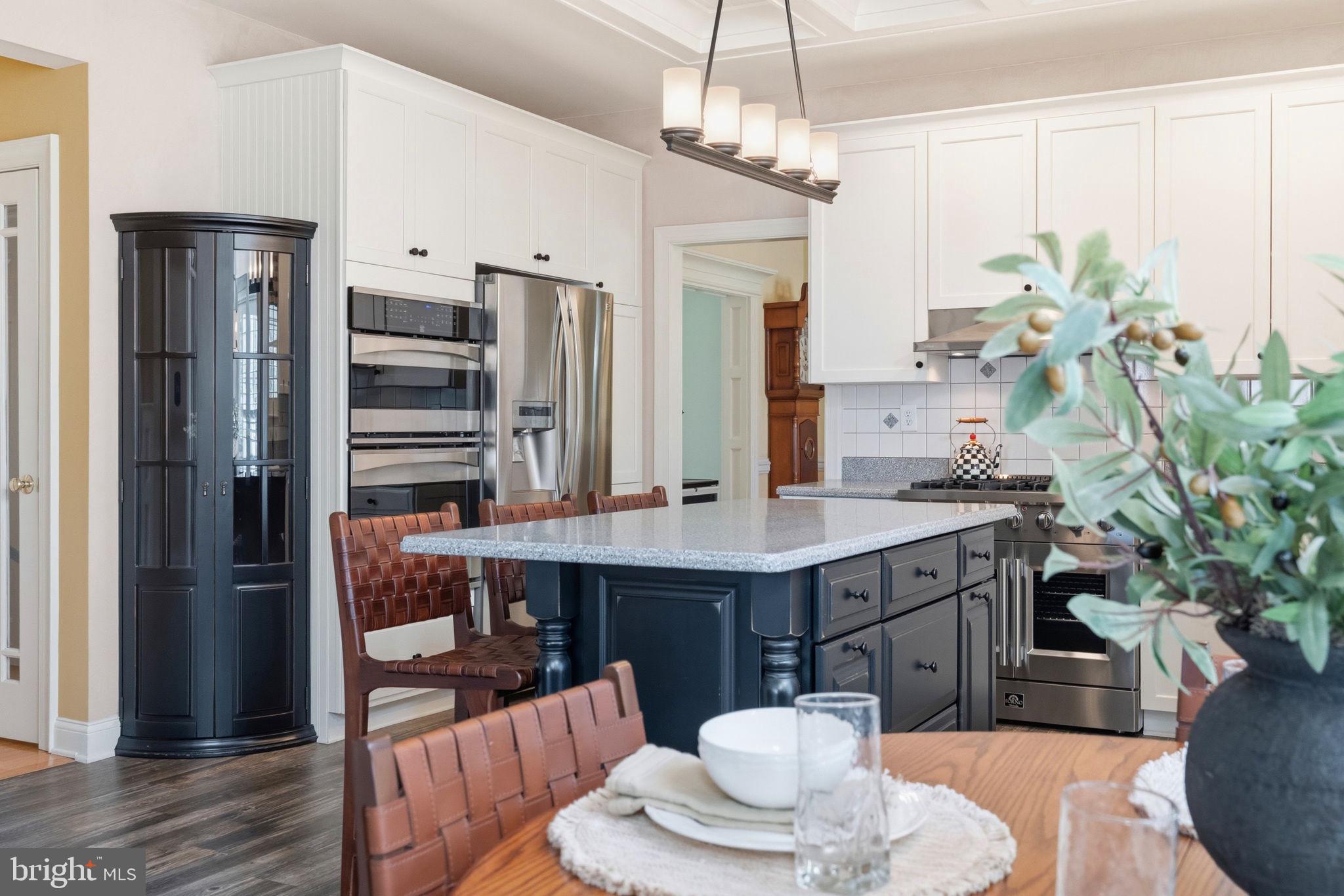 LOCHWOOD ESTATES - Residential