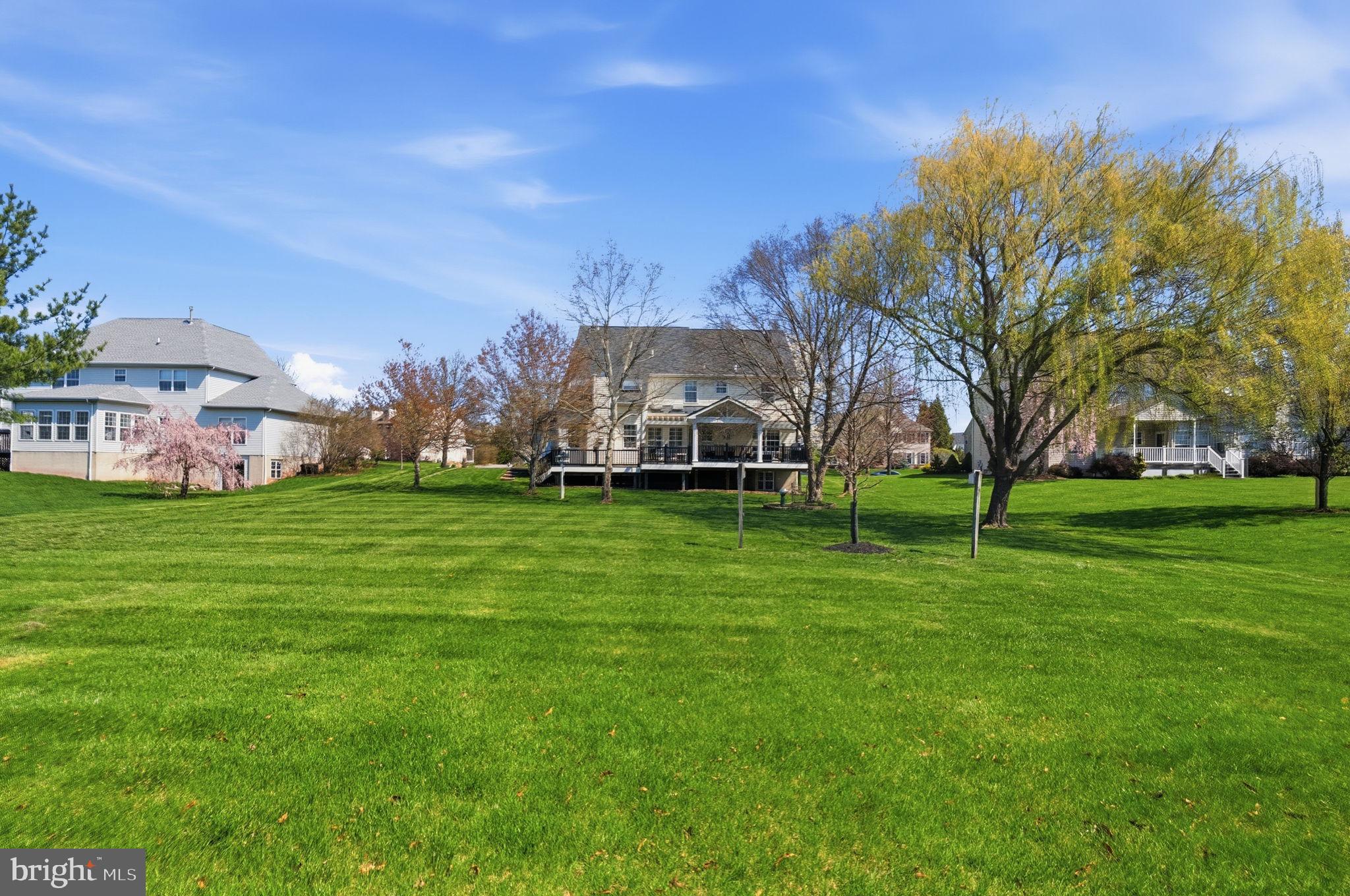 LOCHWOOD ESTATES - Residential