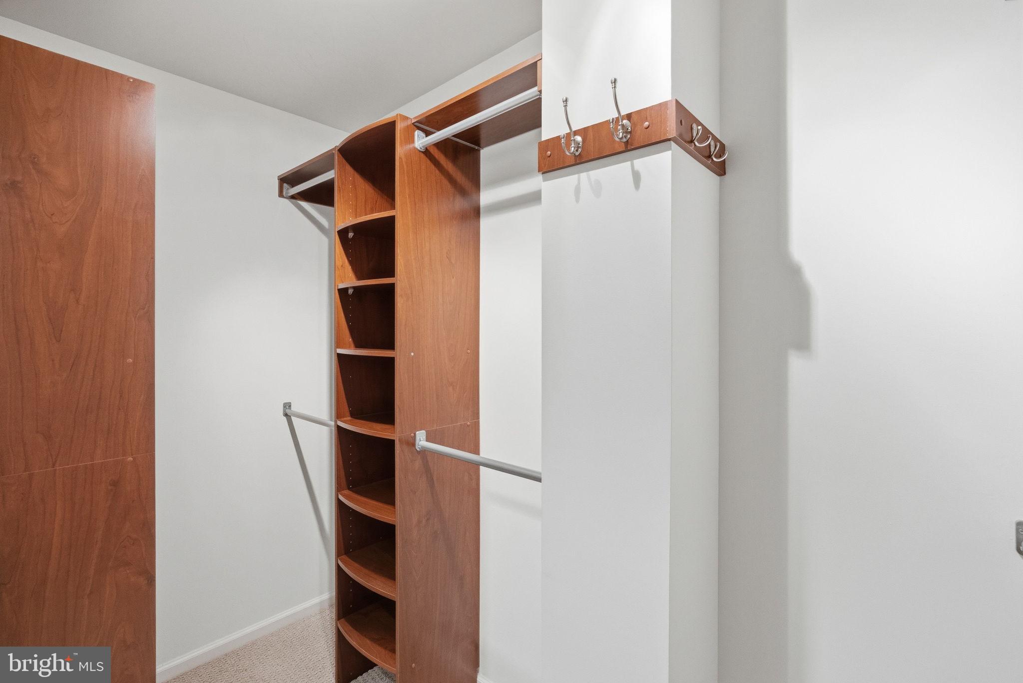 LOCHWOOD ESTATES - Residential