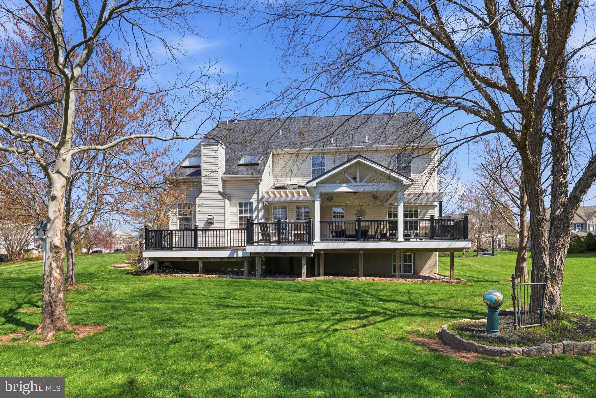 LOCHWOOD ESTATES - Residential