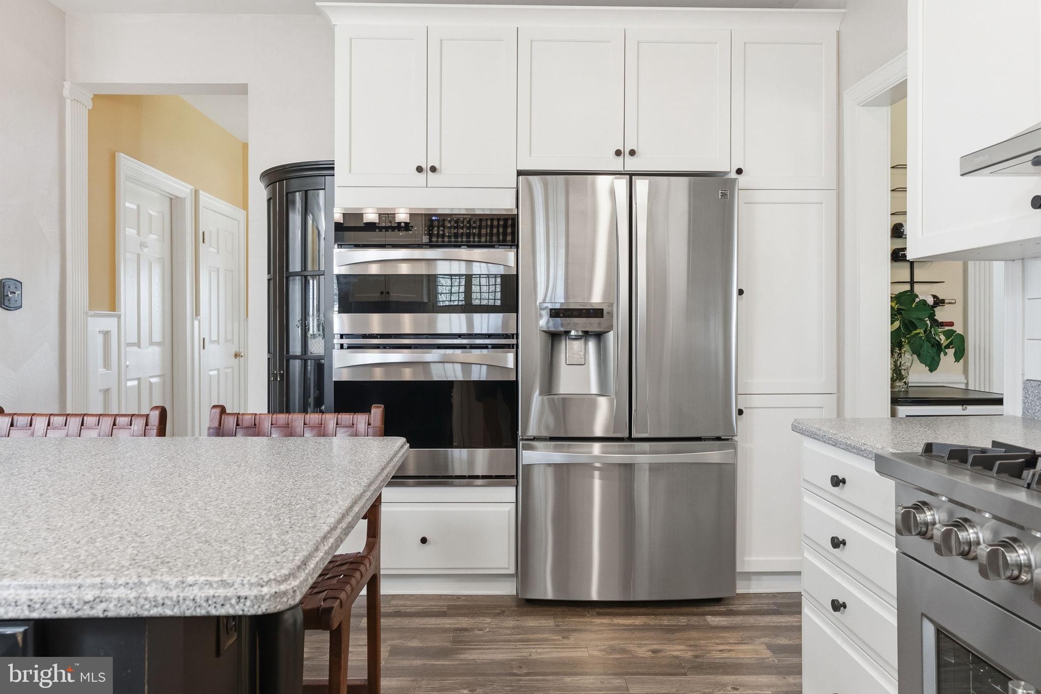 LOCHWOOD ESTATES - Residential