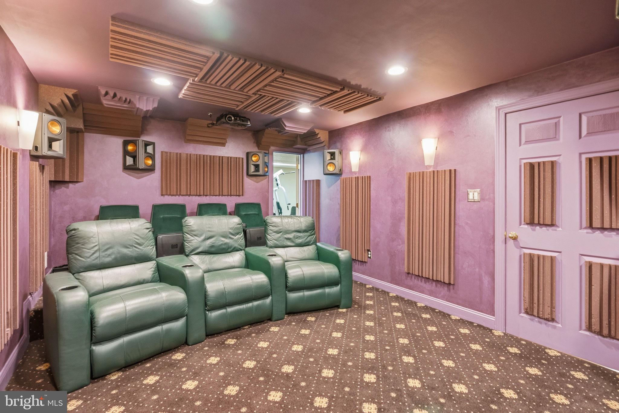 LOCHWOOD ESTATES - Residential