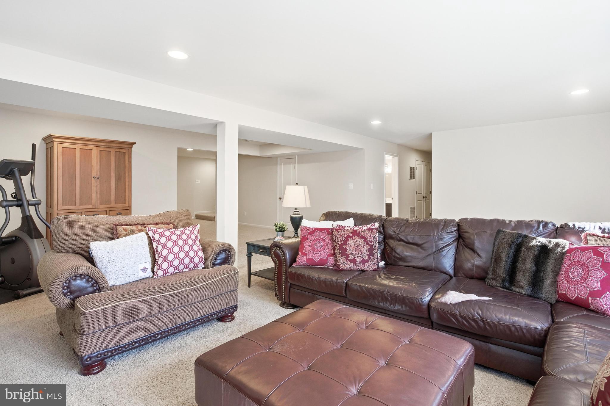 BRAMBLETON - Residential