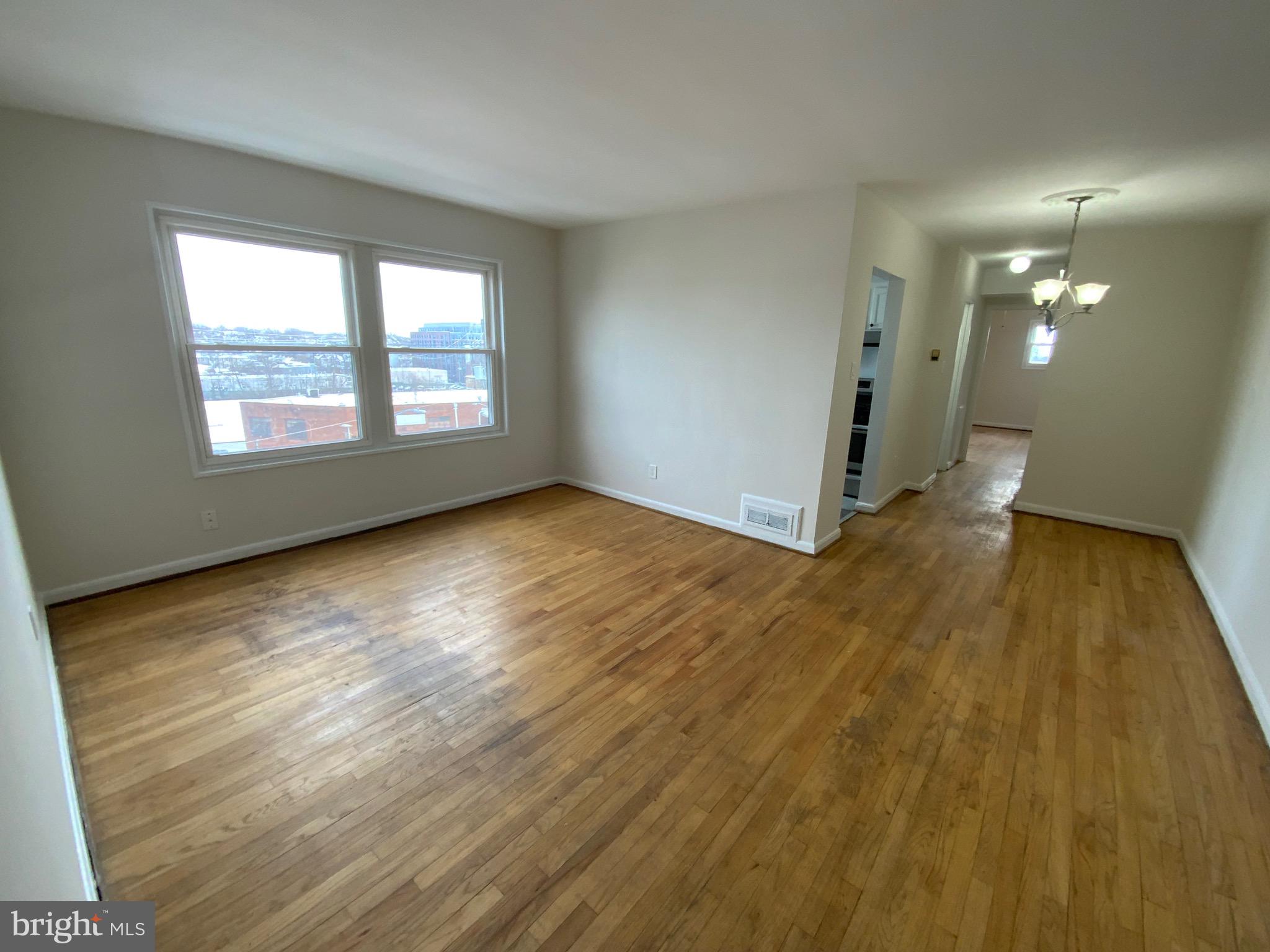 2720 7TH STREET NE 301