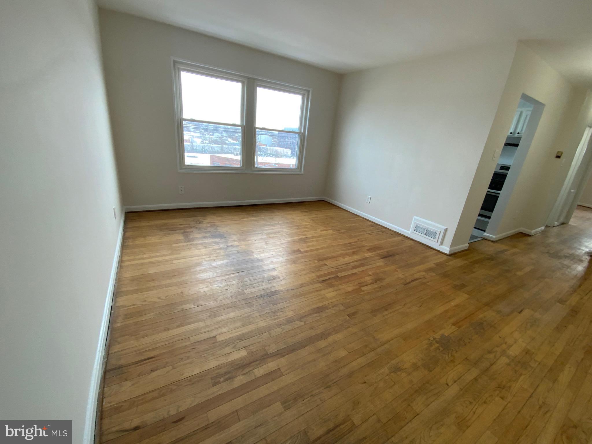 2720 7TH STREET NE 301