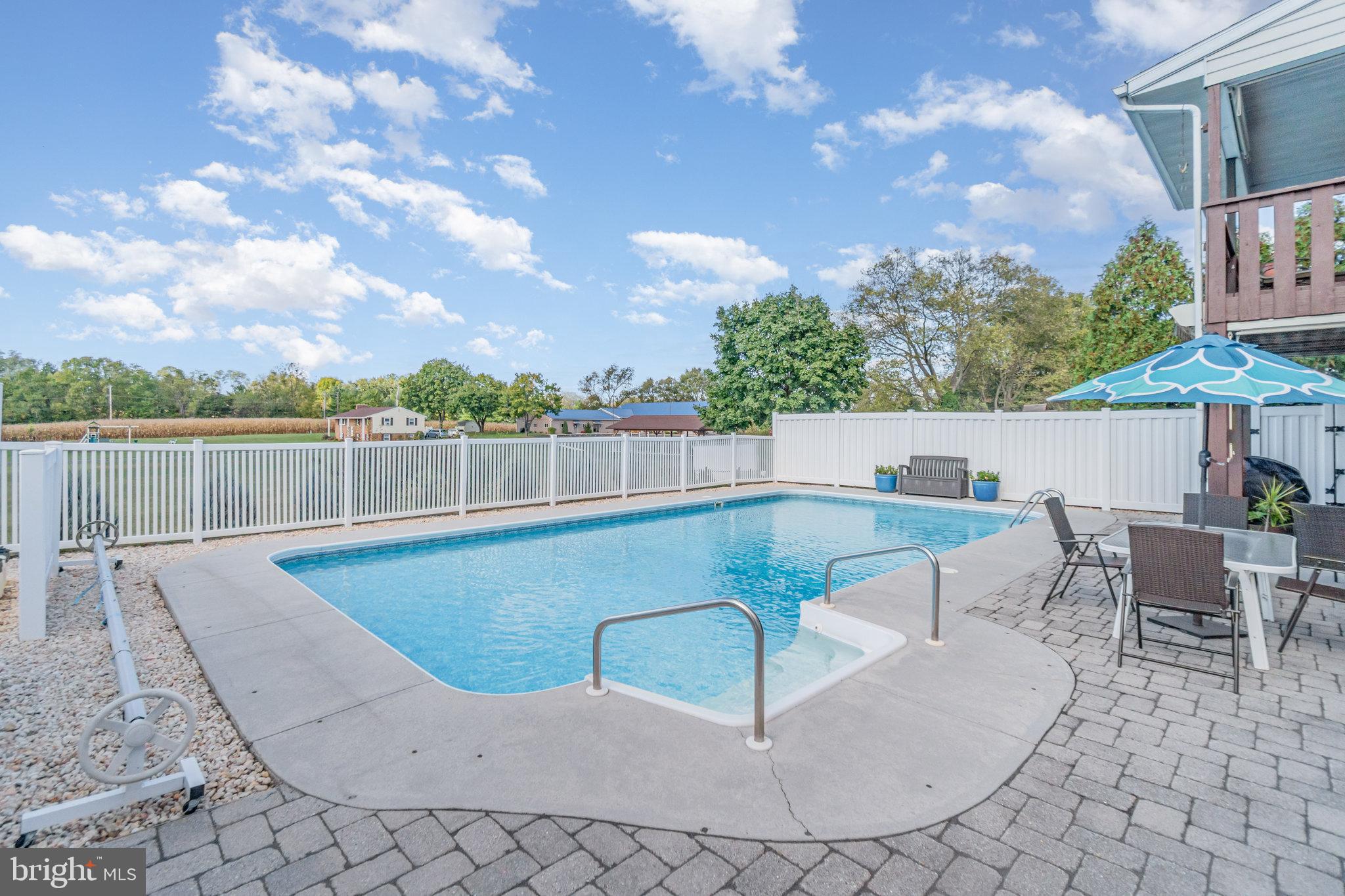 KONHAUS ESTATES - Residential