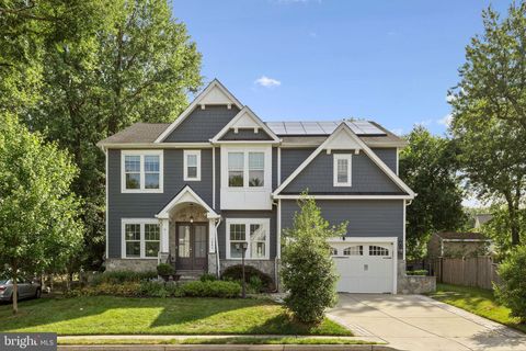 1003 HILLCREST DRIVE SW VIENNA VA 22180