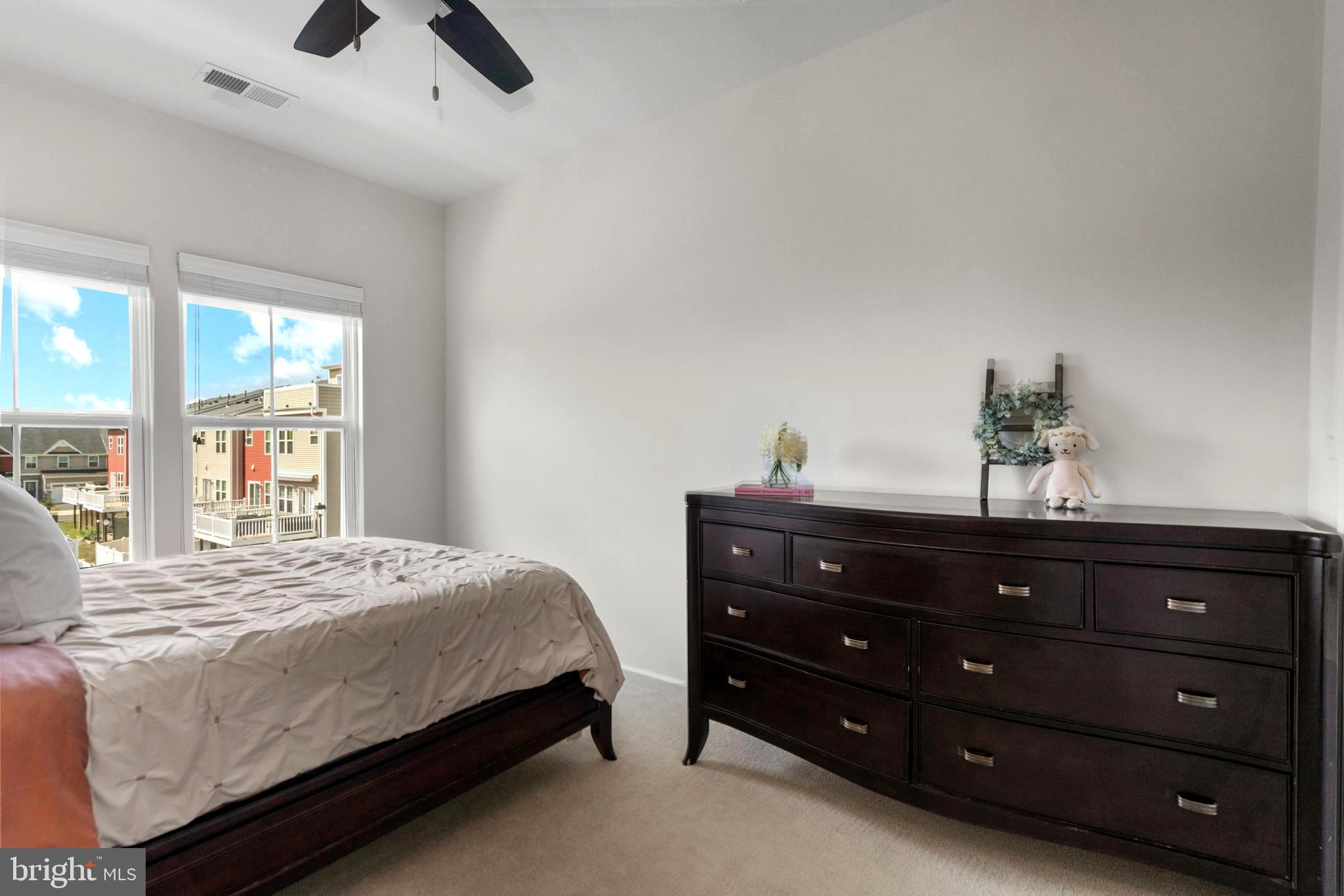 STONE RIDGE - Residential