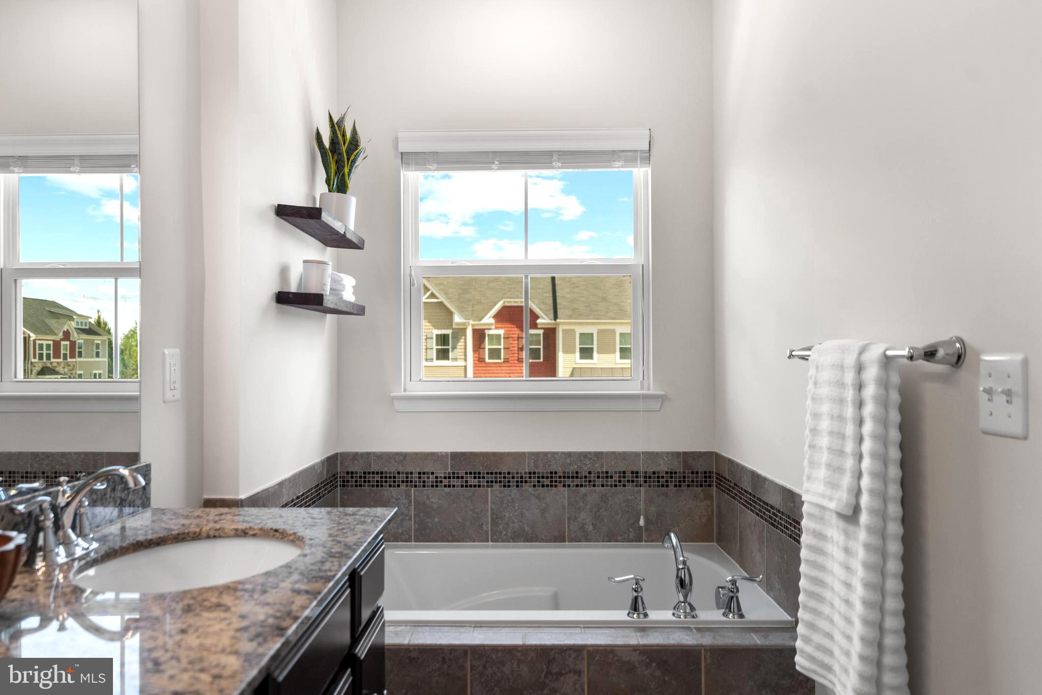 STONE RIDGE - Residential