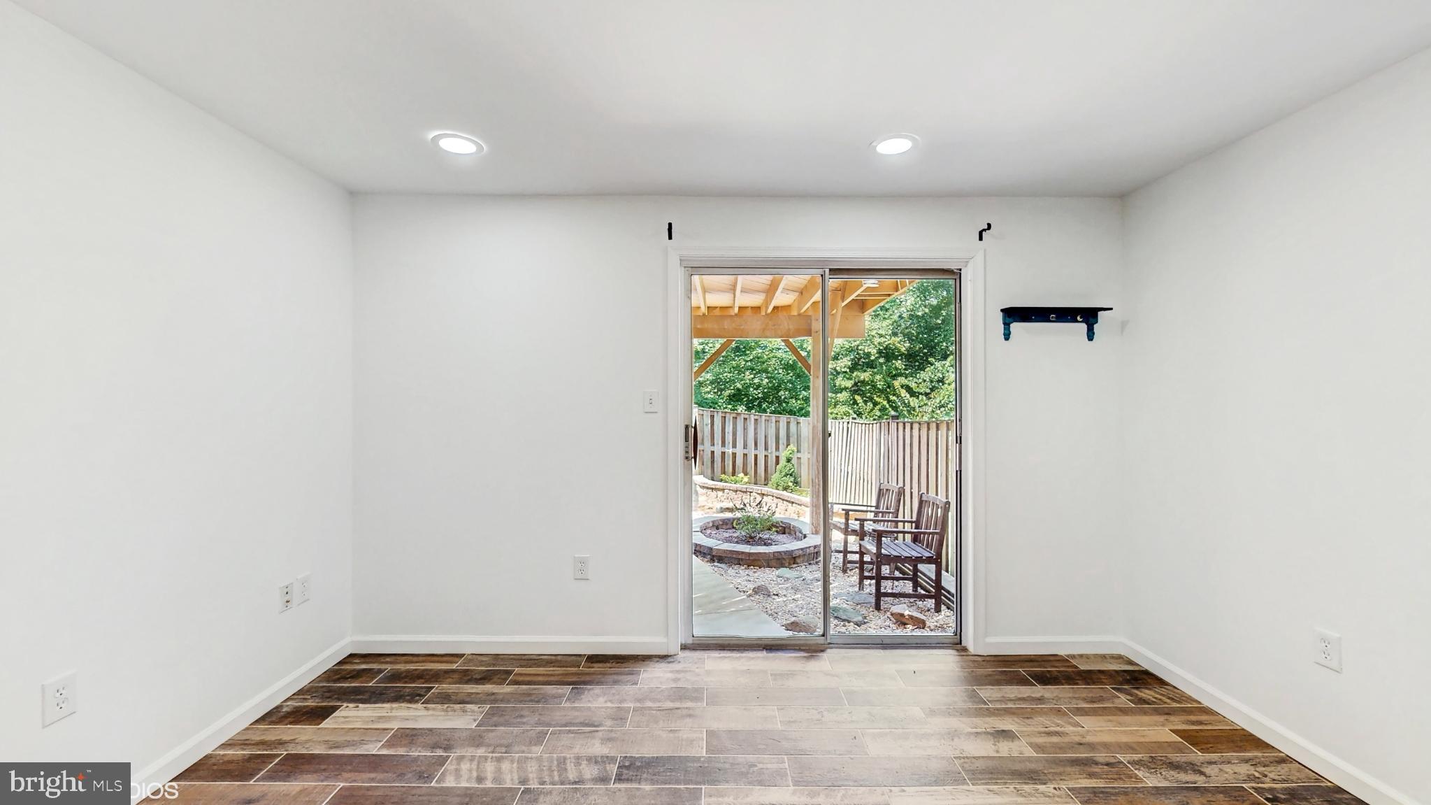 LAKE RIDGE - SPRINGWOODS - Residential