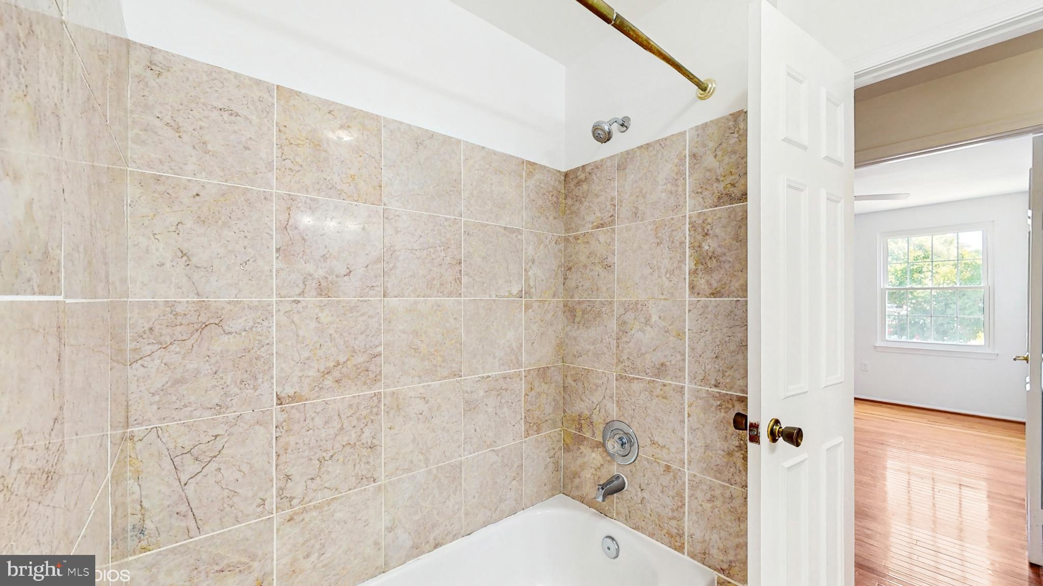 LAKE RIDGE - SPRINGWOODS - Residential