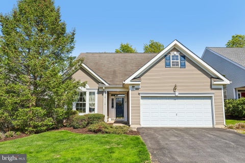 Condo For Sale - 2141 Four Seasons Boulevard<br/> MACUNGIE, PA 18062