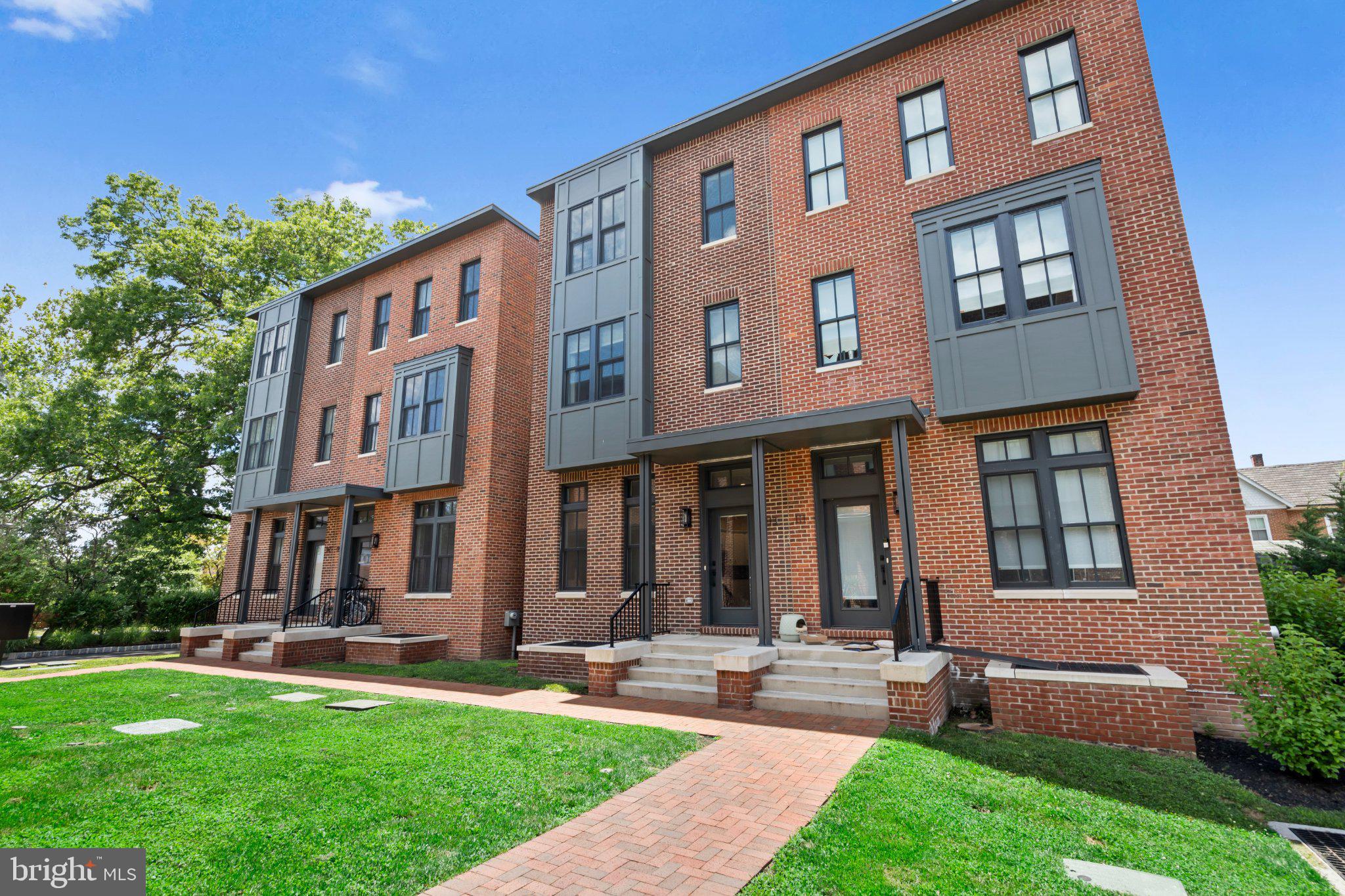 113 THORNTON LANE