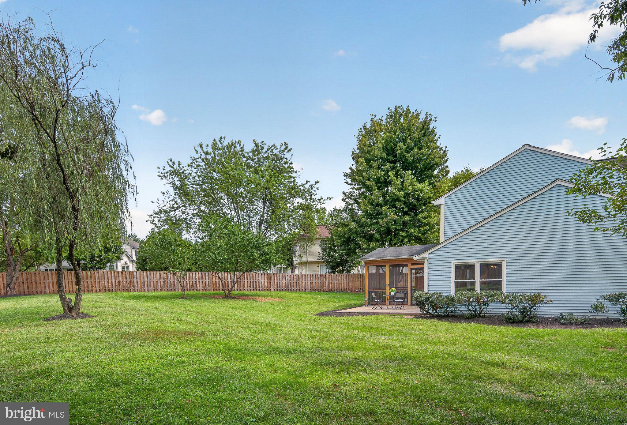 13136 LAZY GLEN COURT