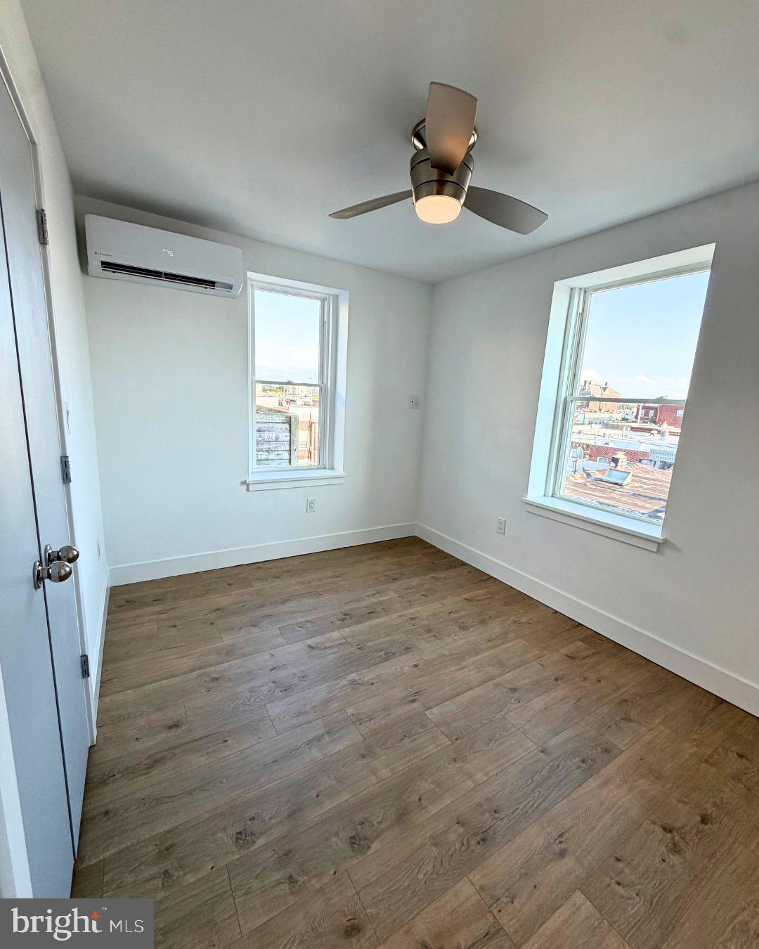 914 SNYDER AVENUE 3