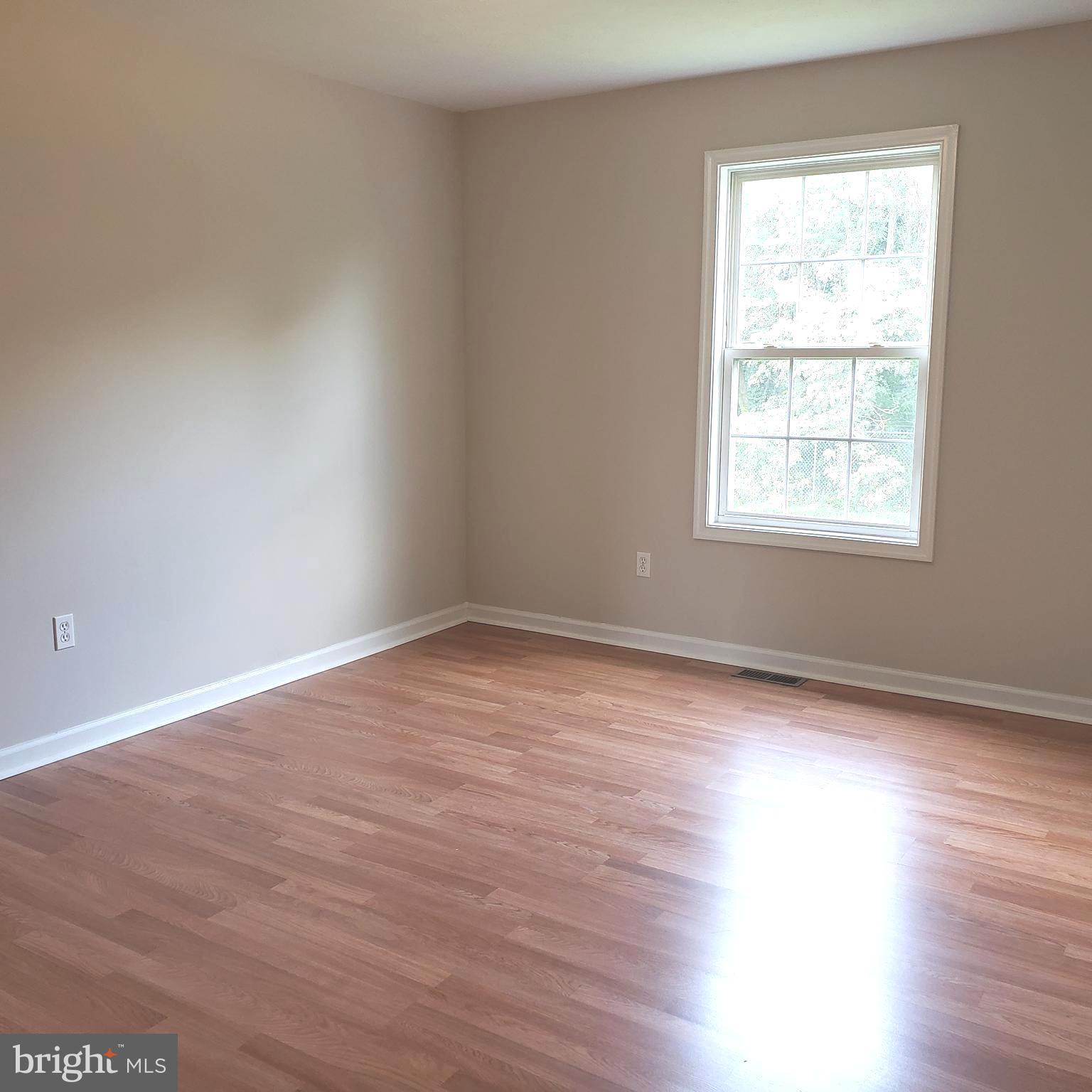 DOMINION KNOLLS - Residential