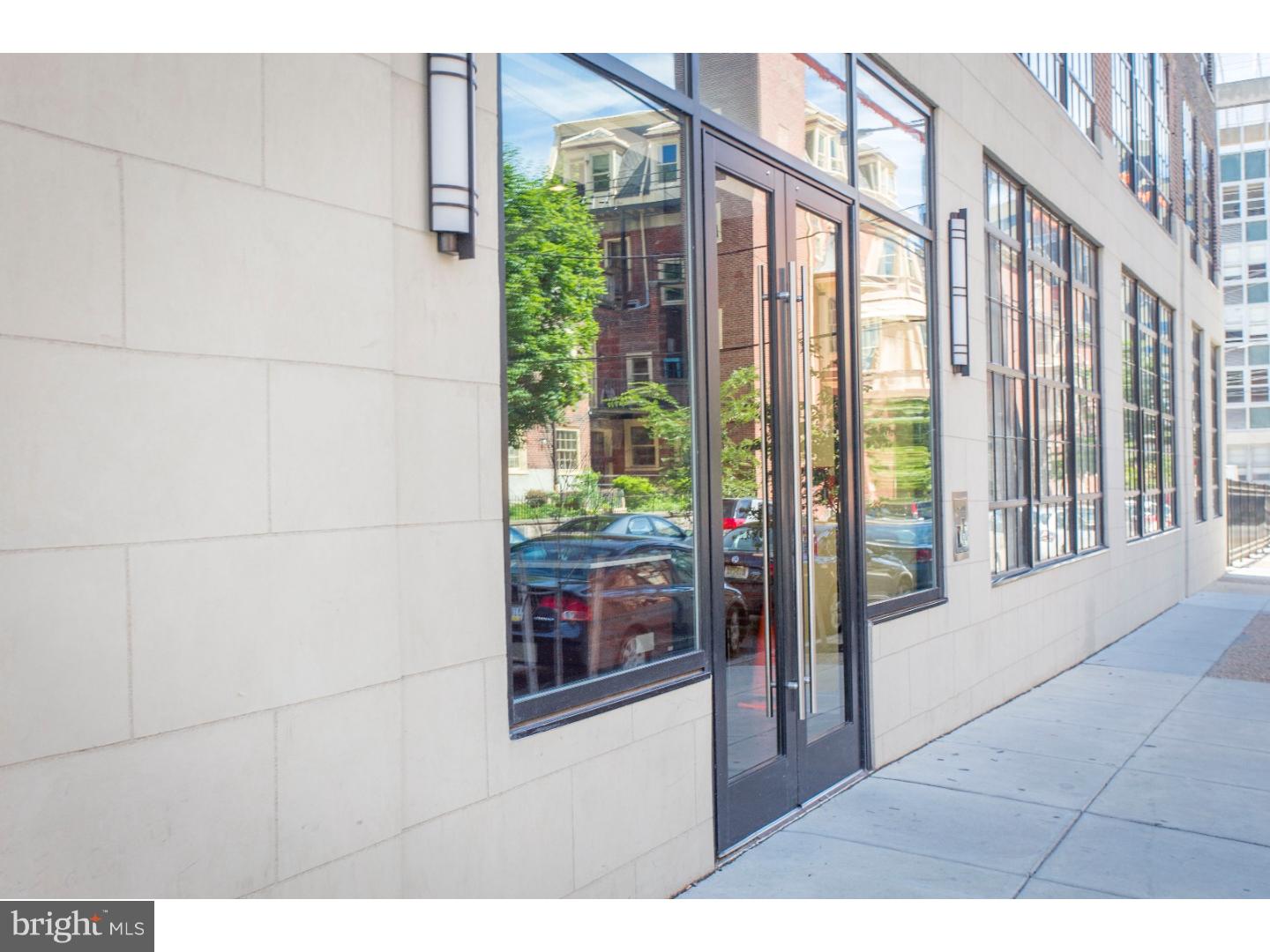 ART MUSEUM AREA - Residential Lease