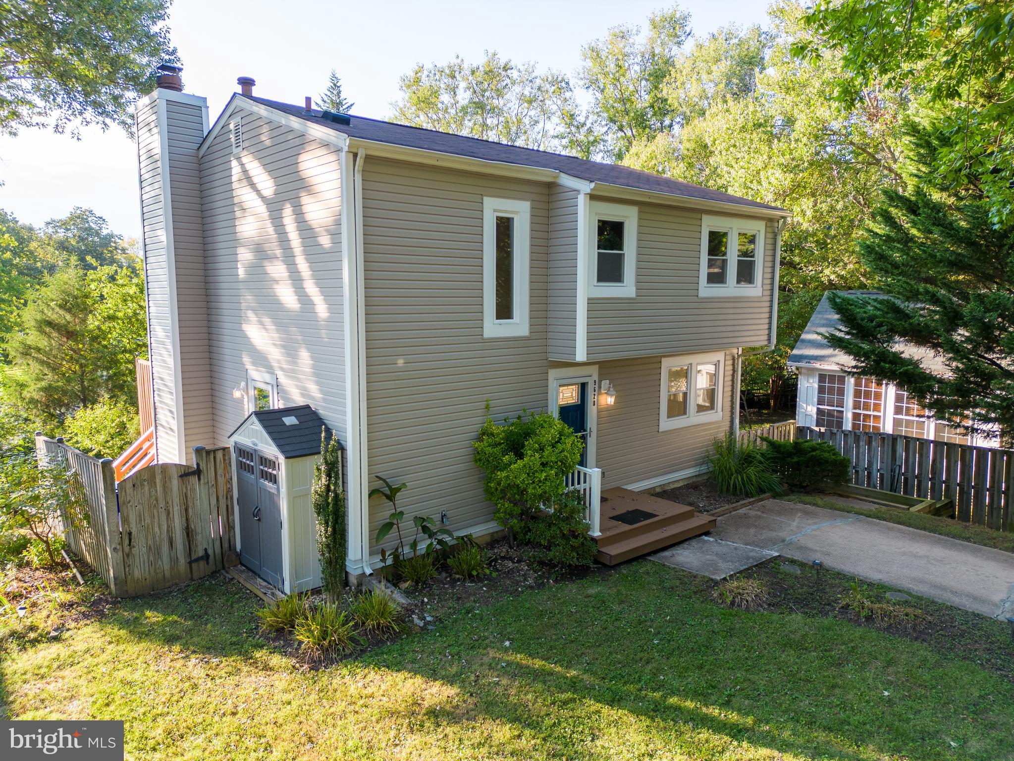 VILLAGE OF OAKLAND MILLS - Residential