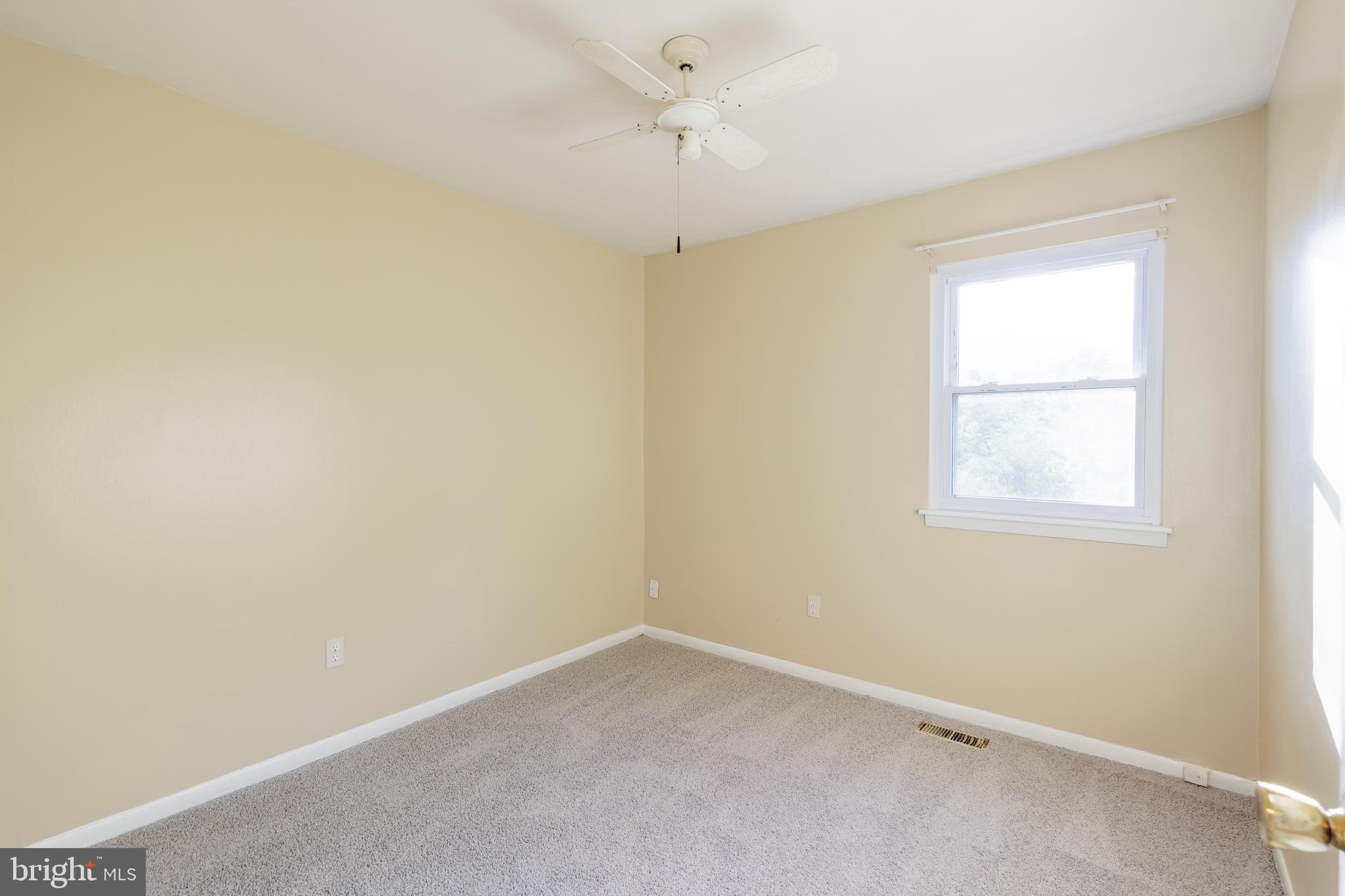 VILLAGE OF OAKLAND MILLS - Residential