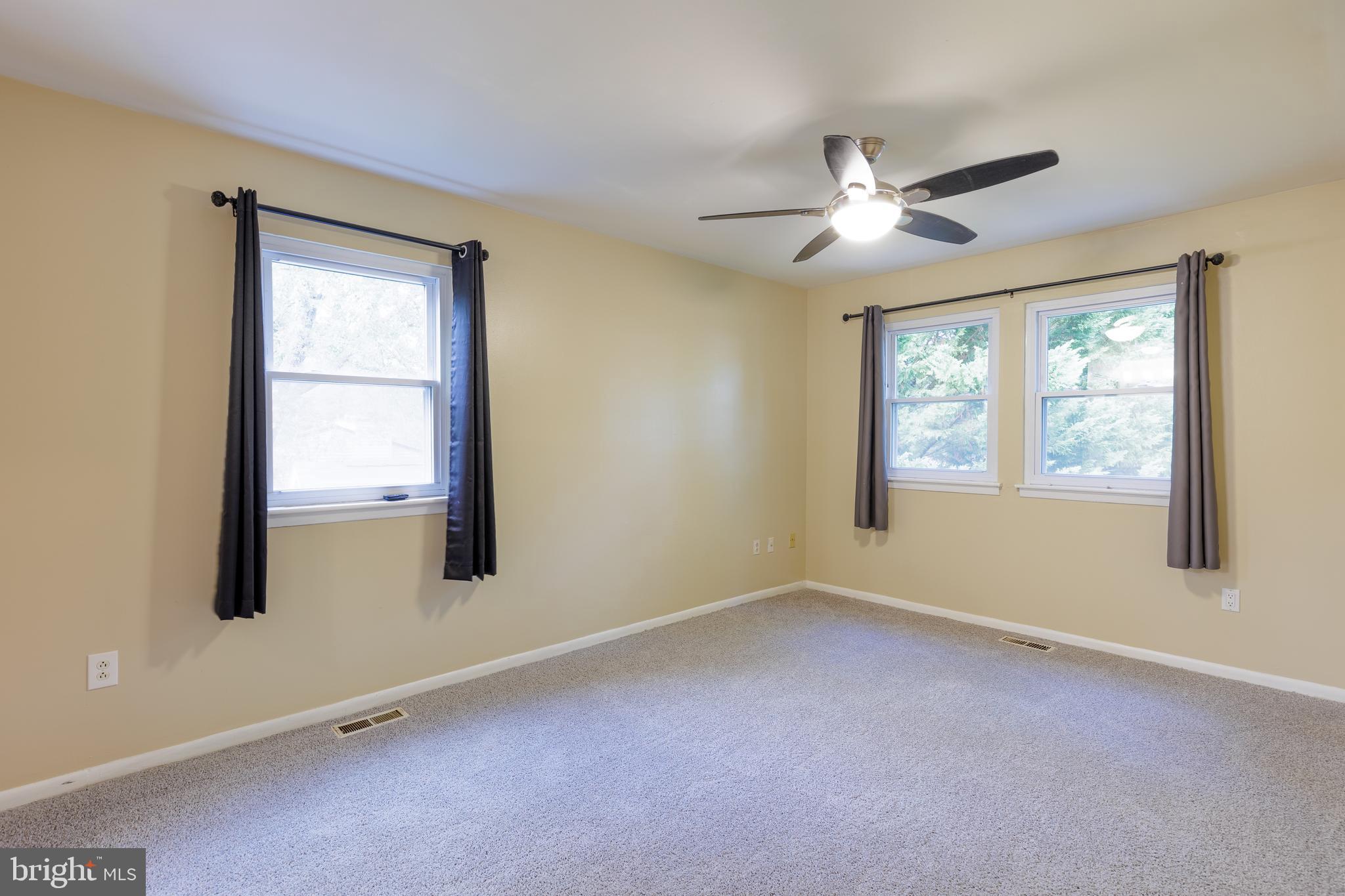 VILLAGE OF OAKLAND MILLS - Residential