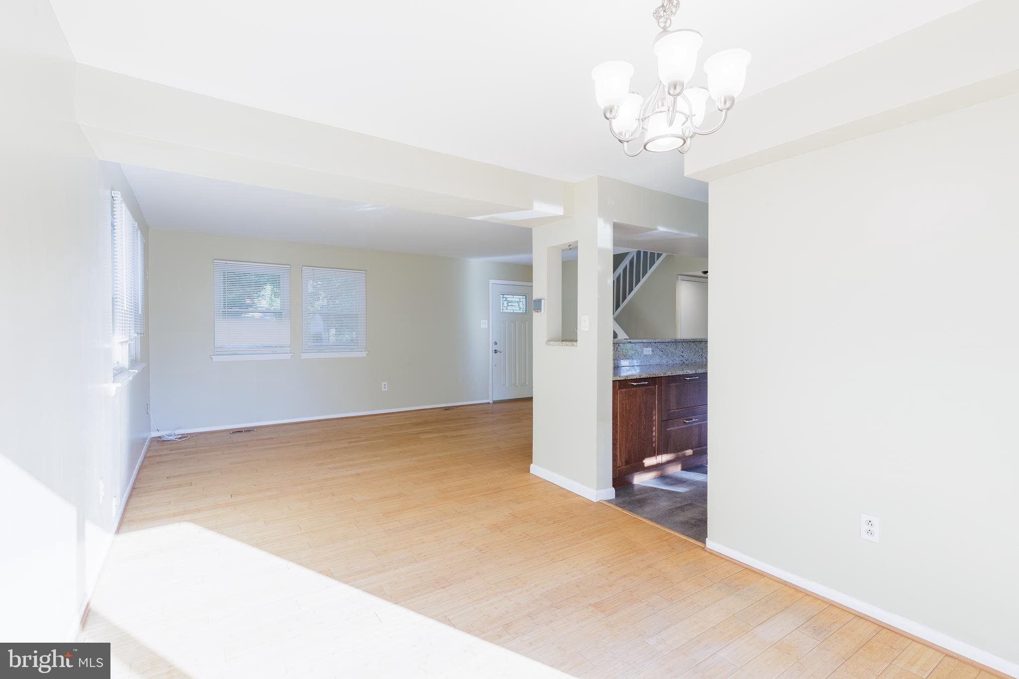 VILLAGE OF OAKLAND MILLS - Residential