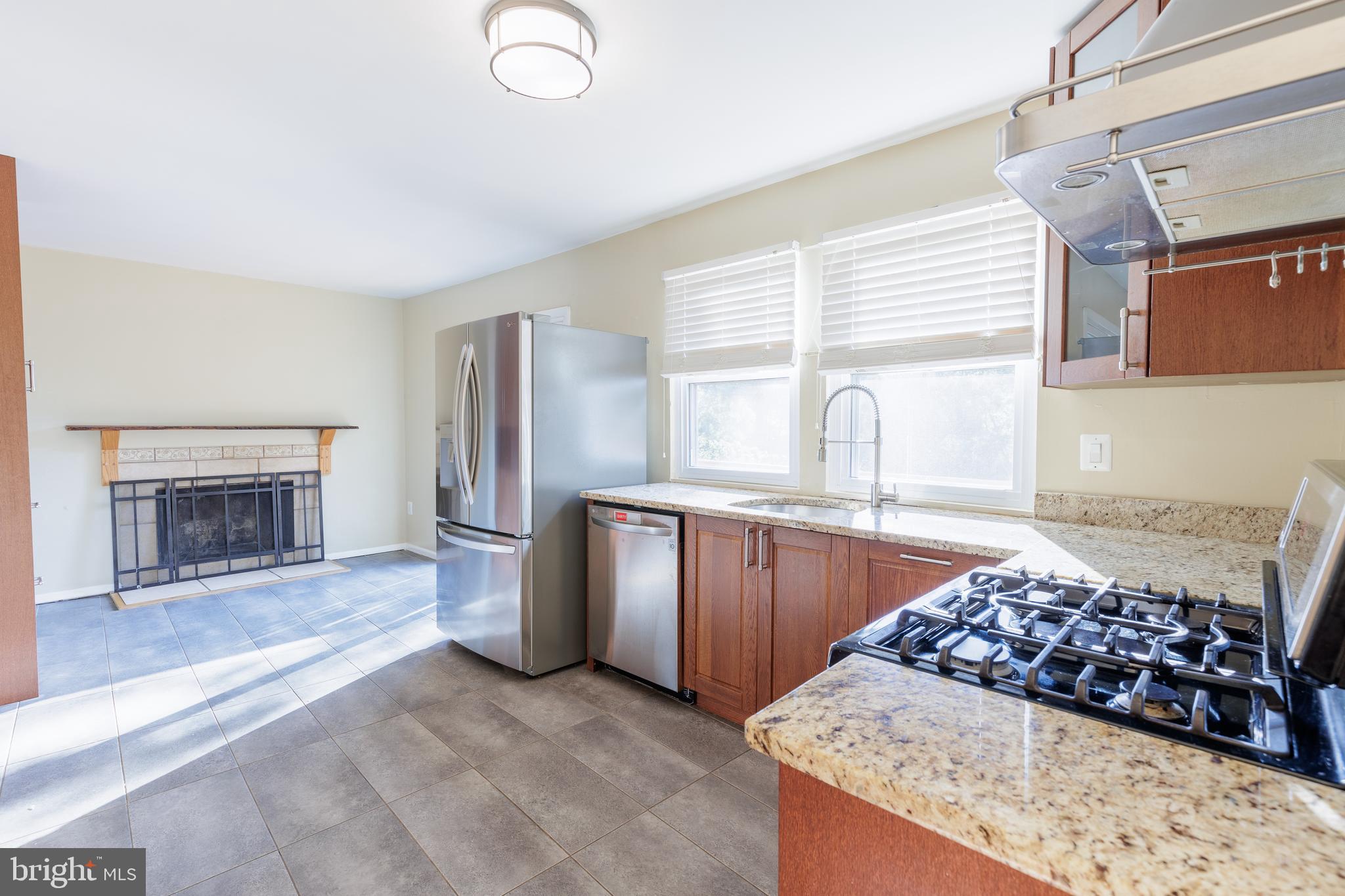 VILLAGE OF OAKLAND MILLS - Residential