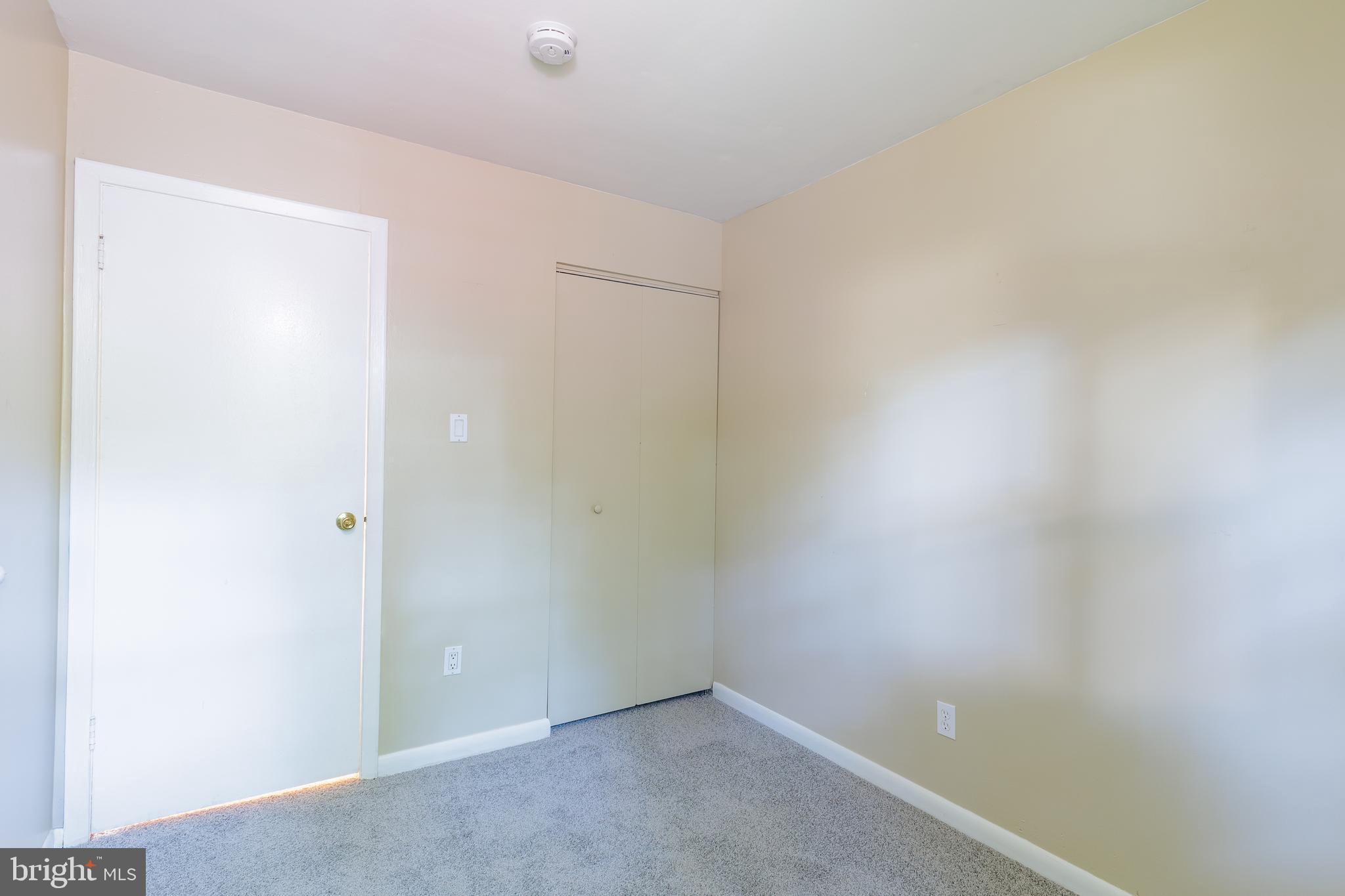 VILLAGE OF OAKLAND MILLS - Residential