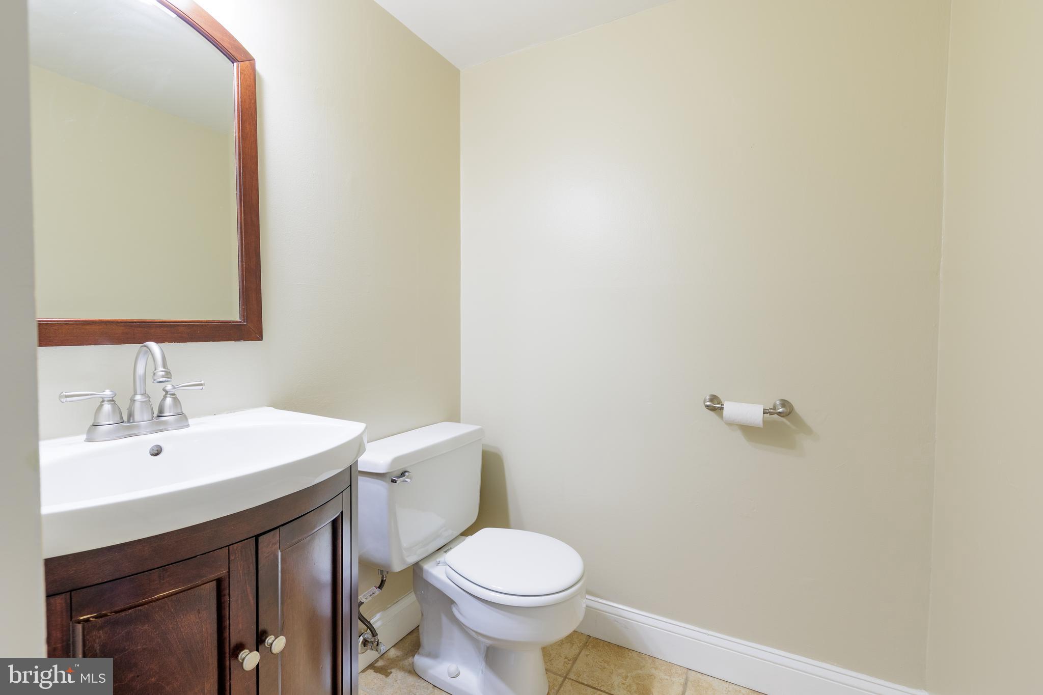 VILLAGE OF OAKLAND MILLS - Residential