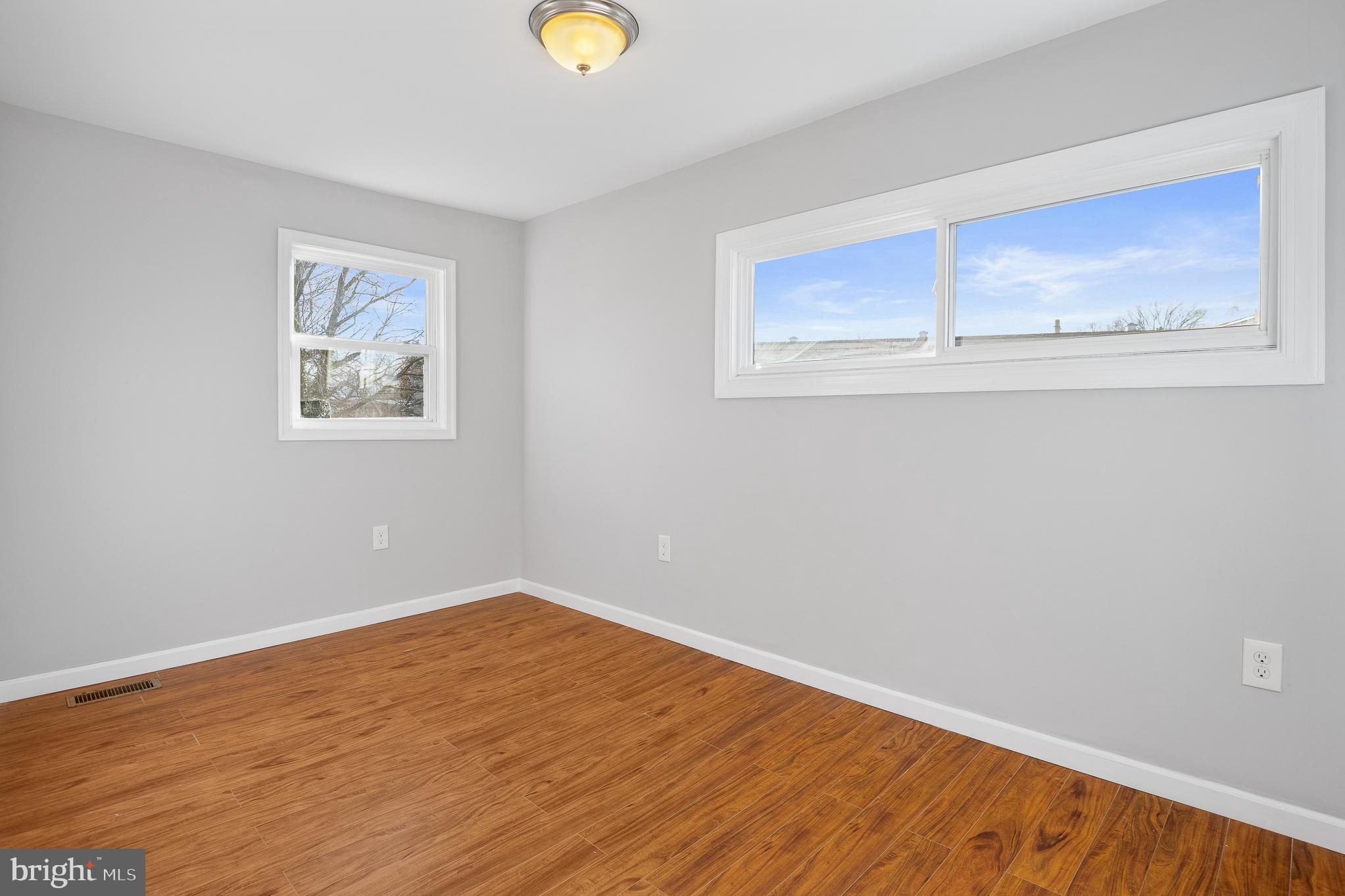 RIVERVIEW - Residential