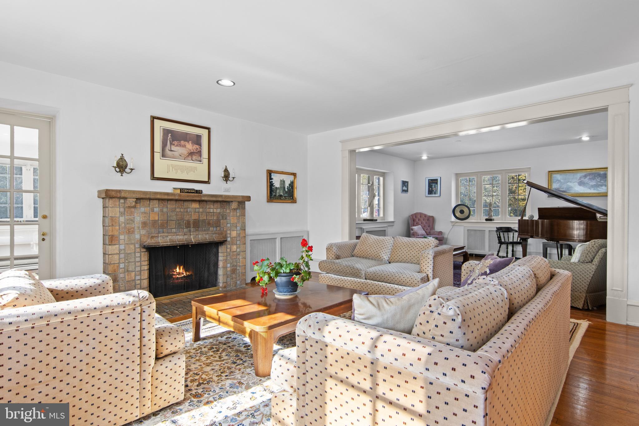 ELKINS PARK - Residential