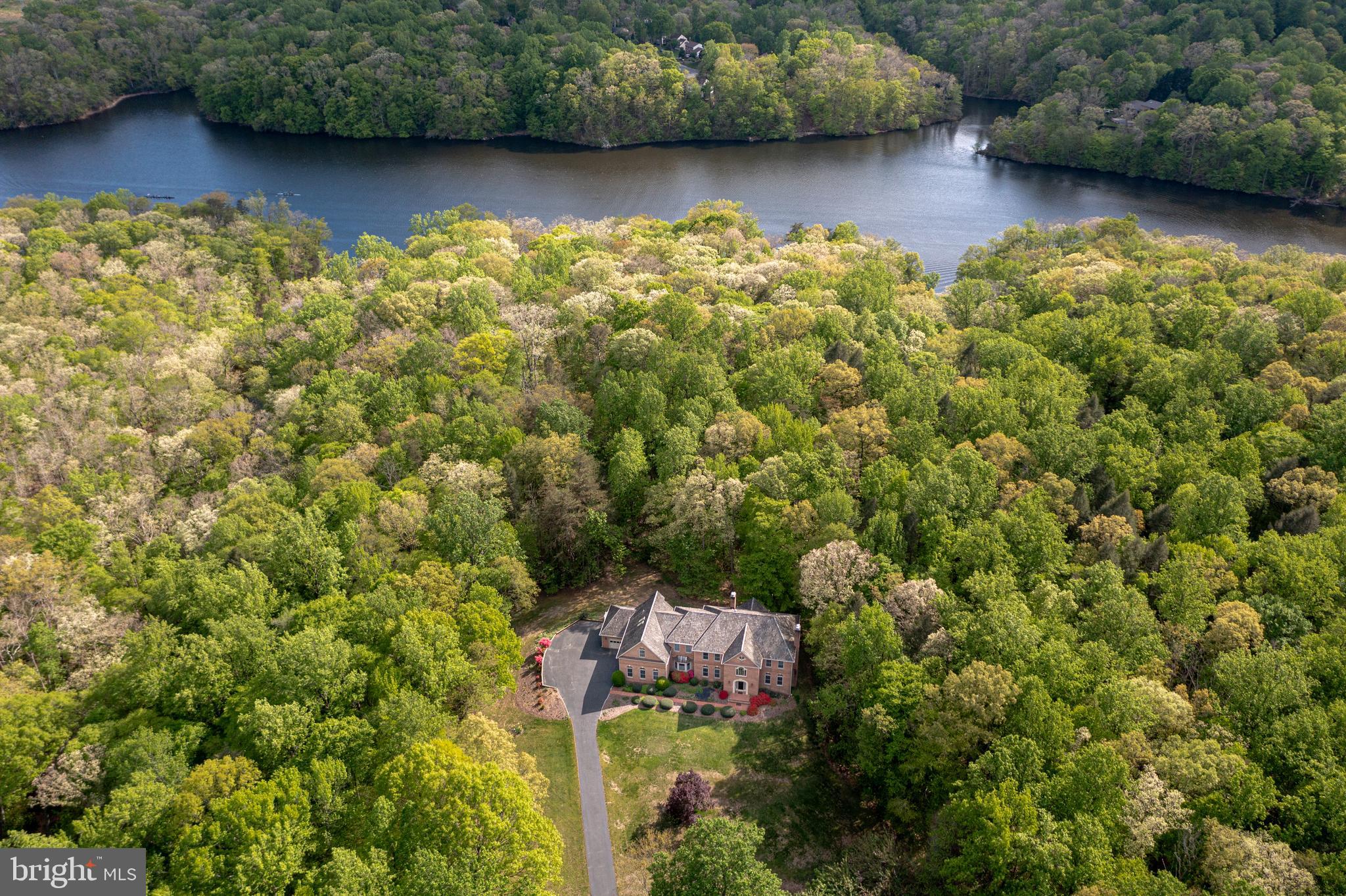 HAMPTON HUNT EST - Residential