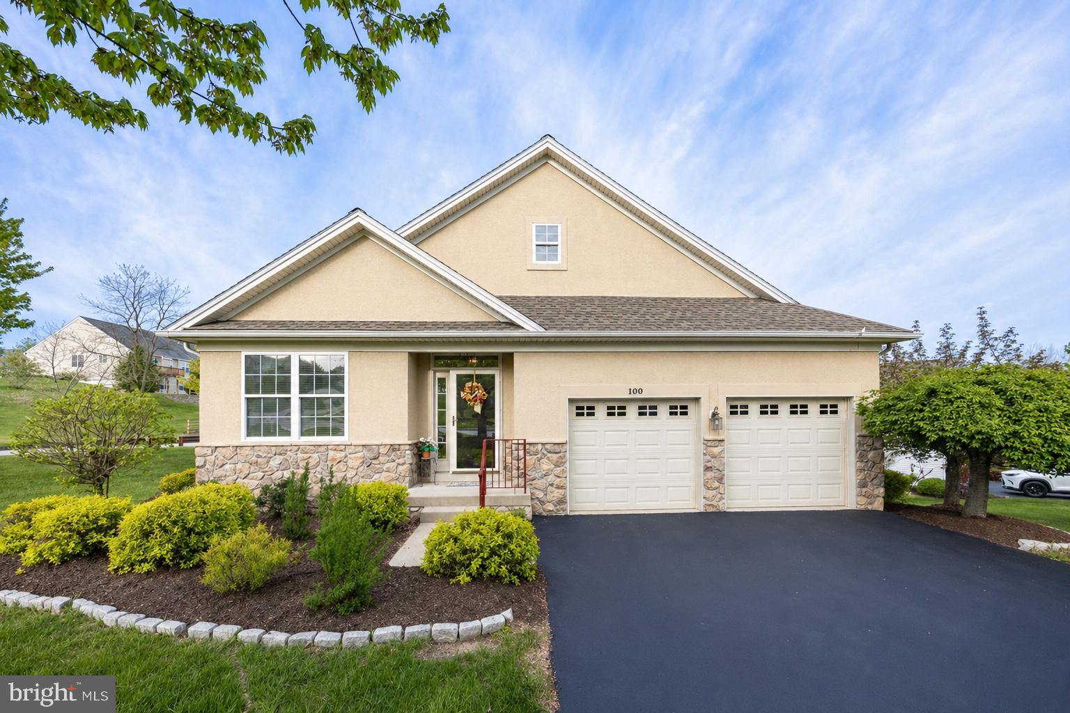 VILLAGES AT HILLVIEW - Residential