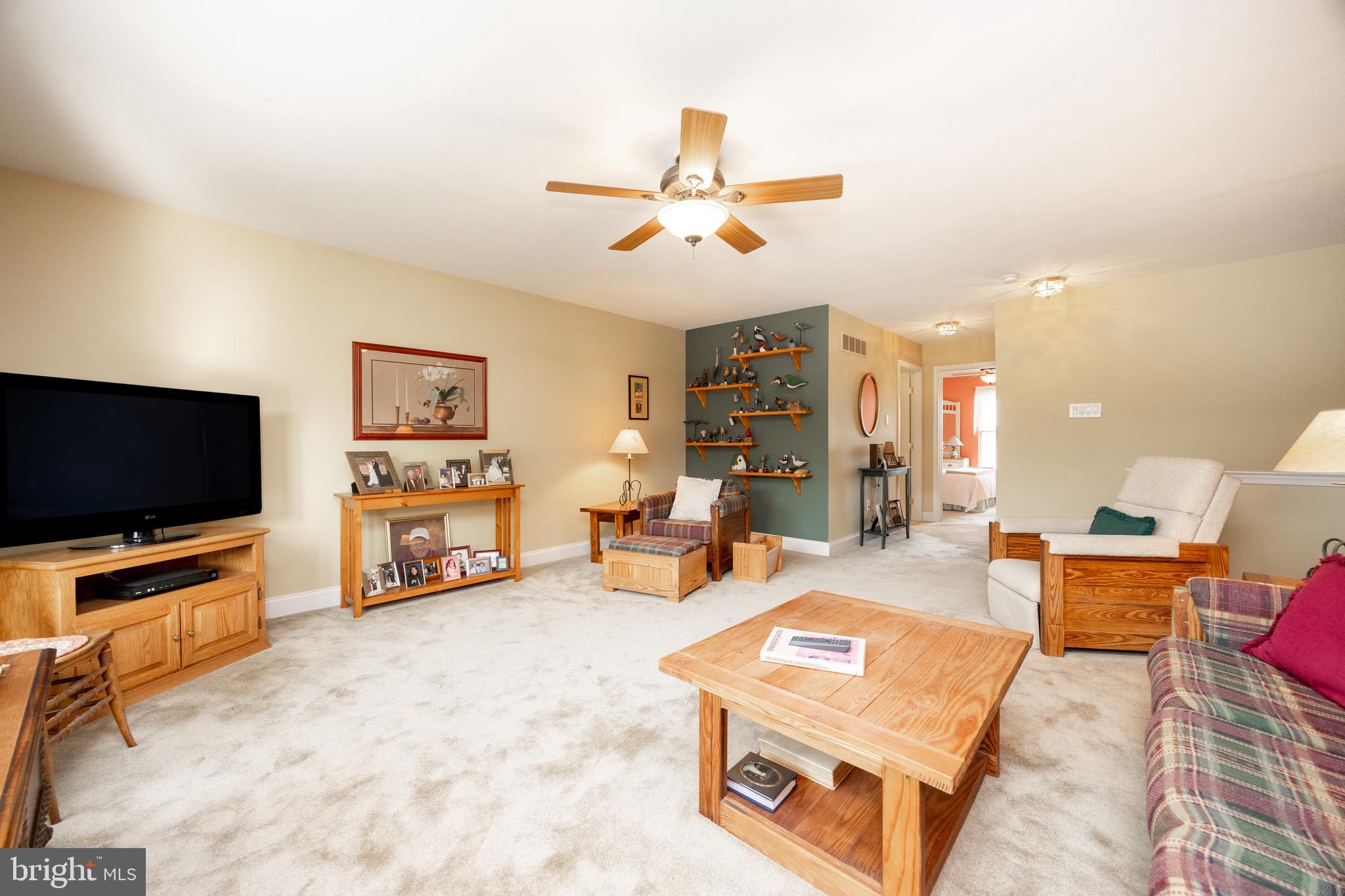 VILLAGES AT HILLVIEW - Residential