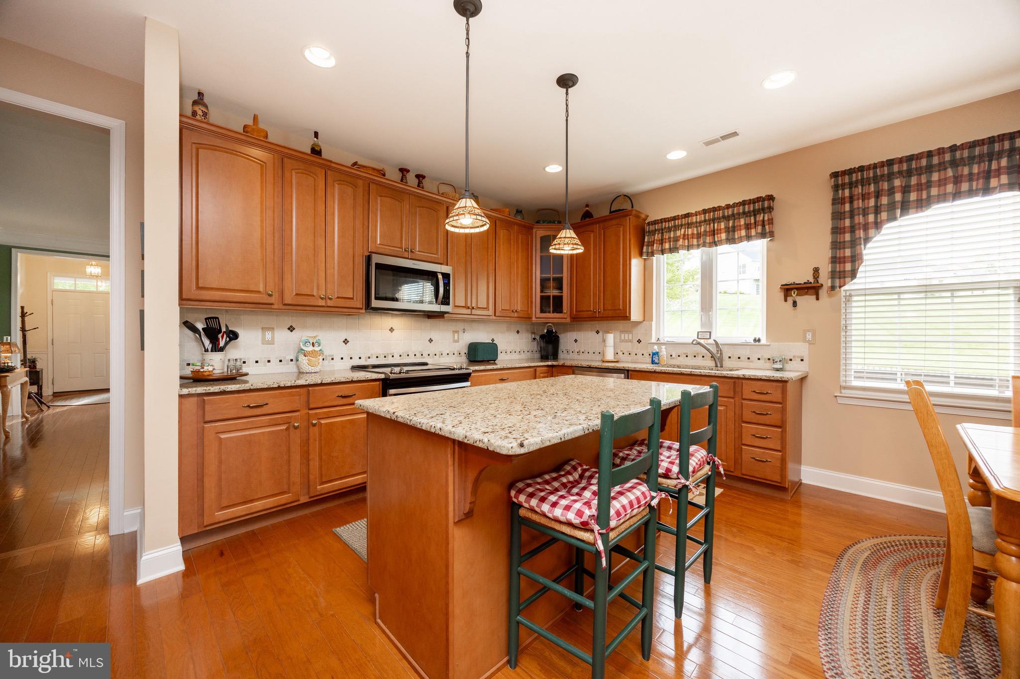 VILLAGES AT HILLVIEW - Residential