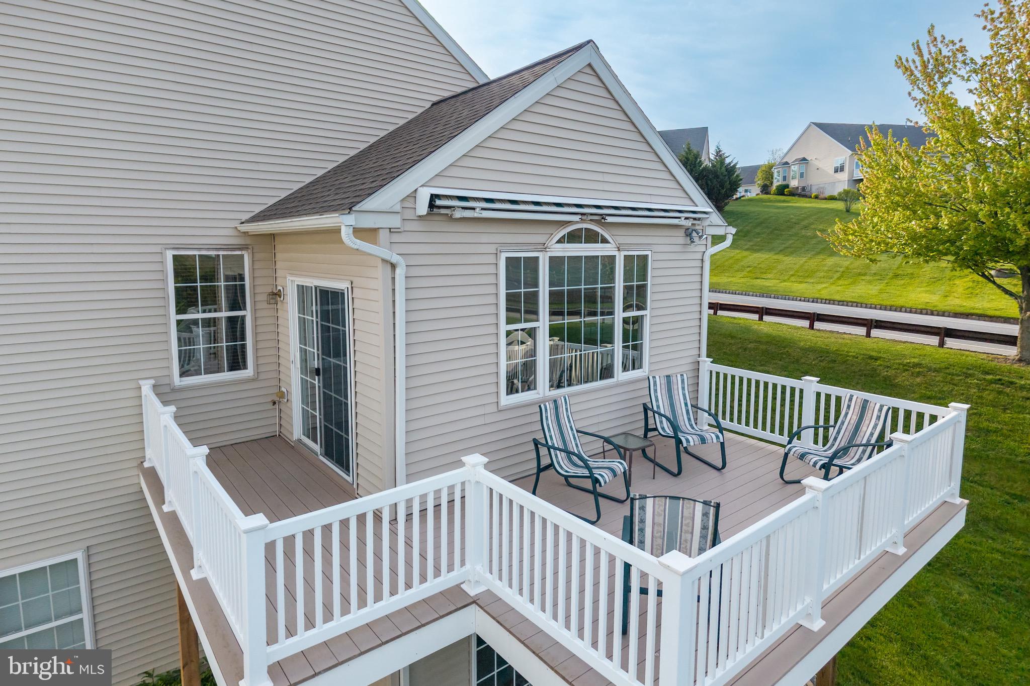 VILLAGES AT HILLVIEW - Residential