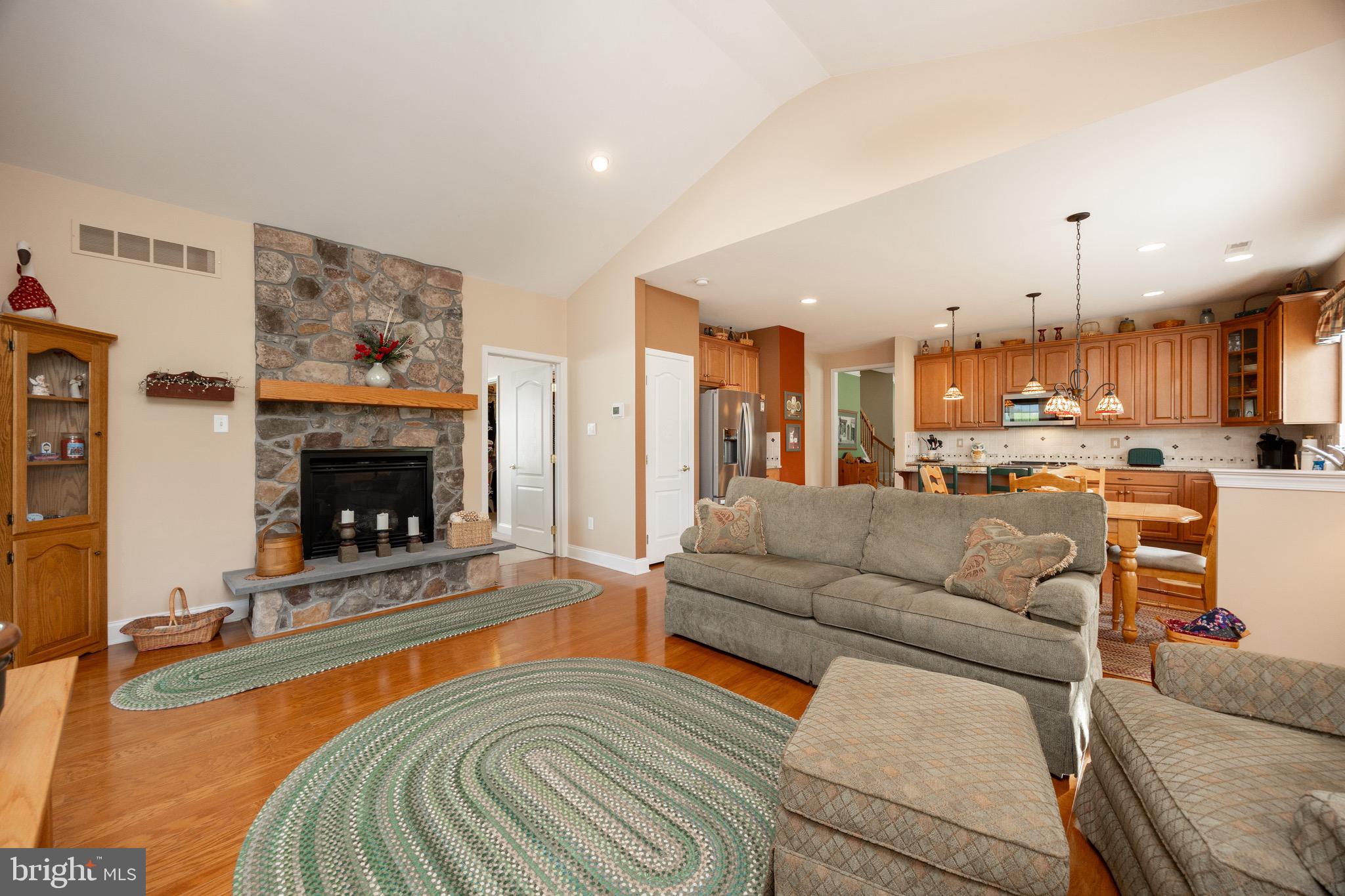 VILLAGES AT HILLVIEW - Residential