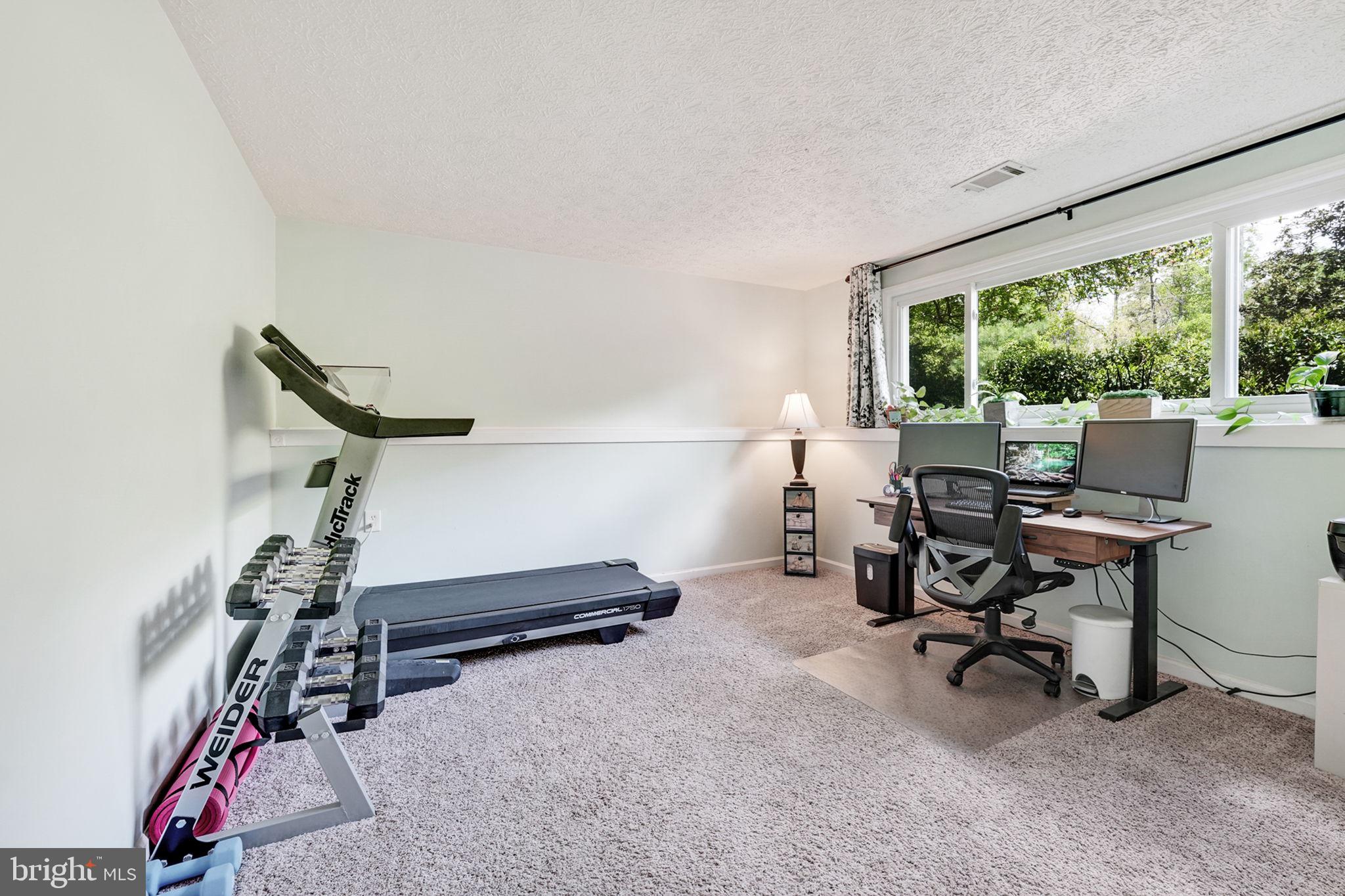 WINDSOR FOREST - Residential