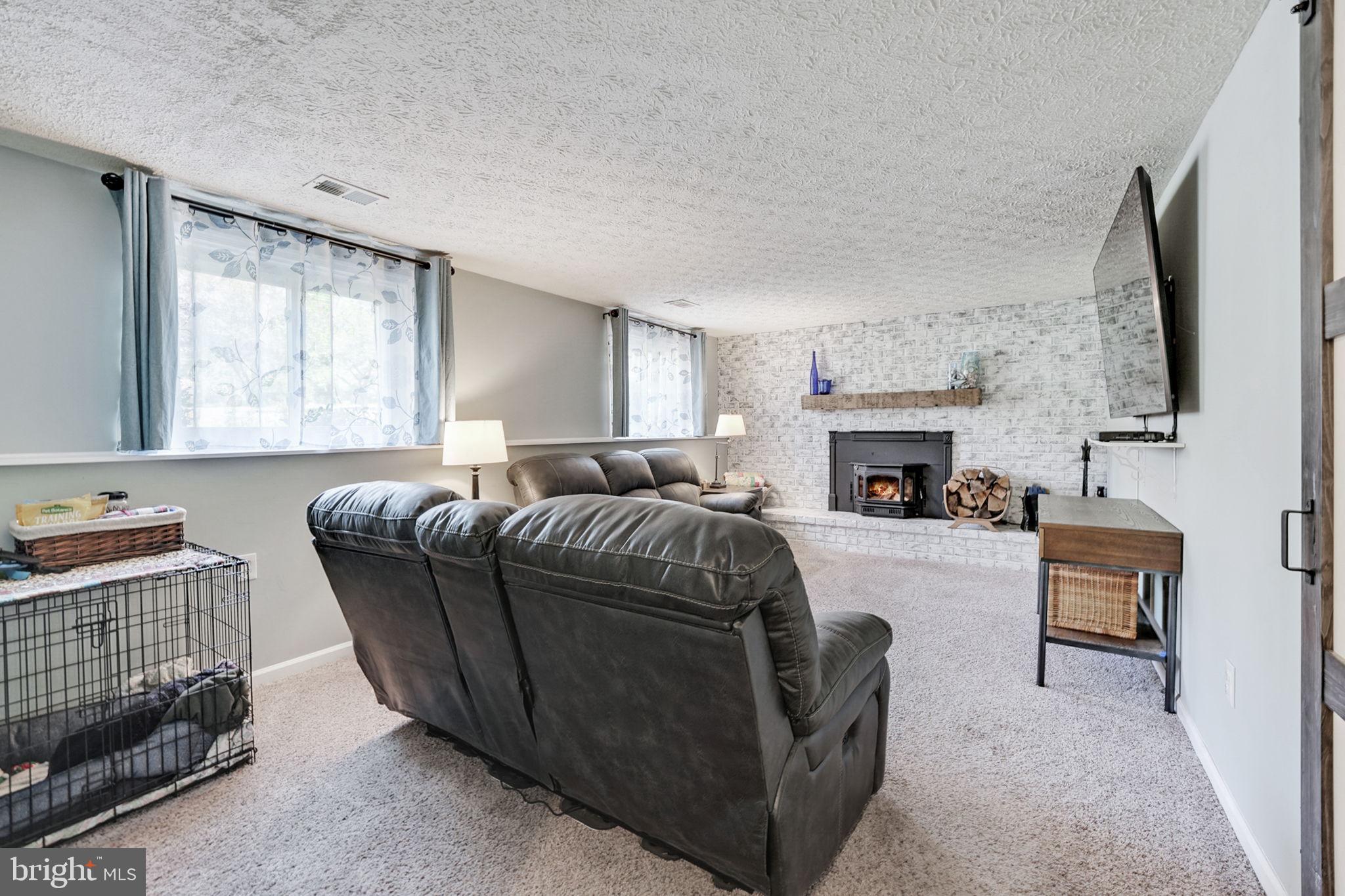 WINDSOR FOREST - Residential