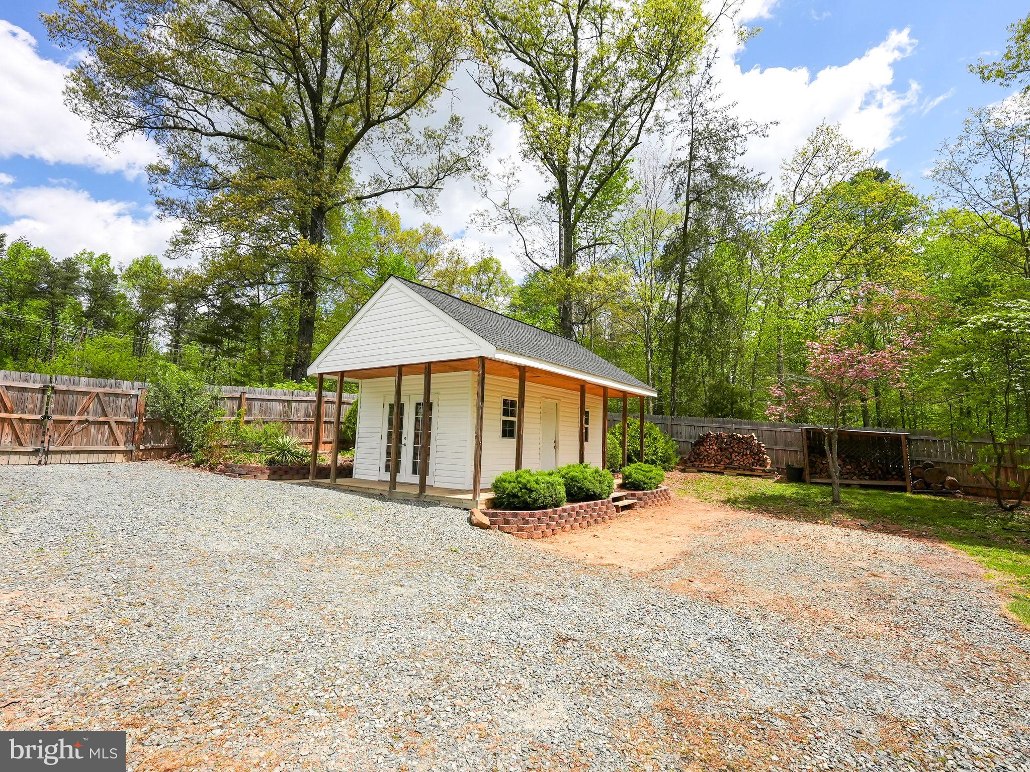 WINDSOR FOREST - Residential