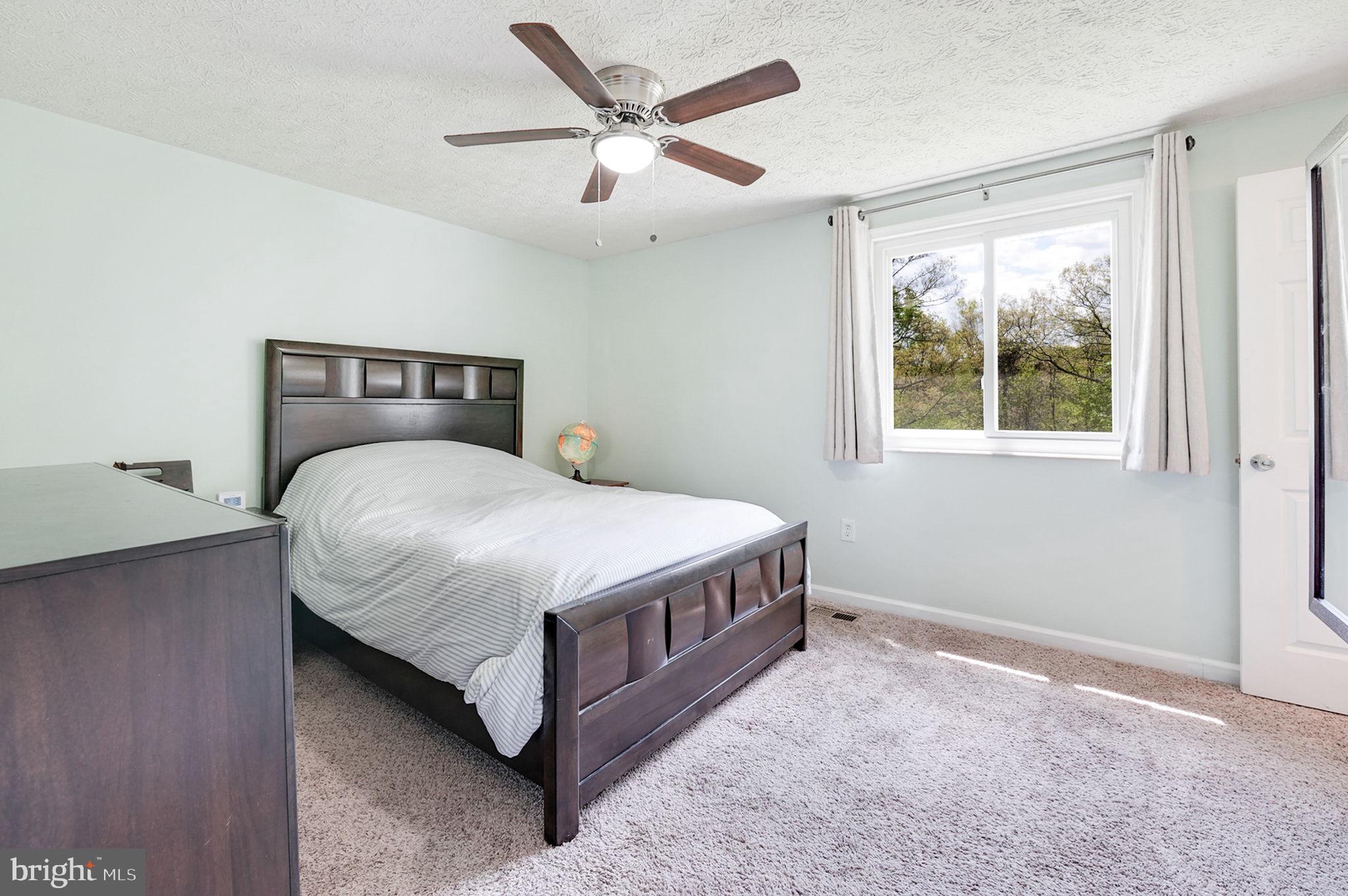 WINDSOR FOREST - Residential