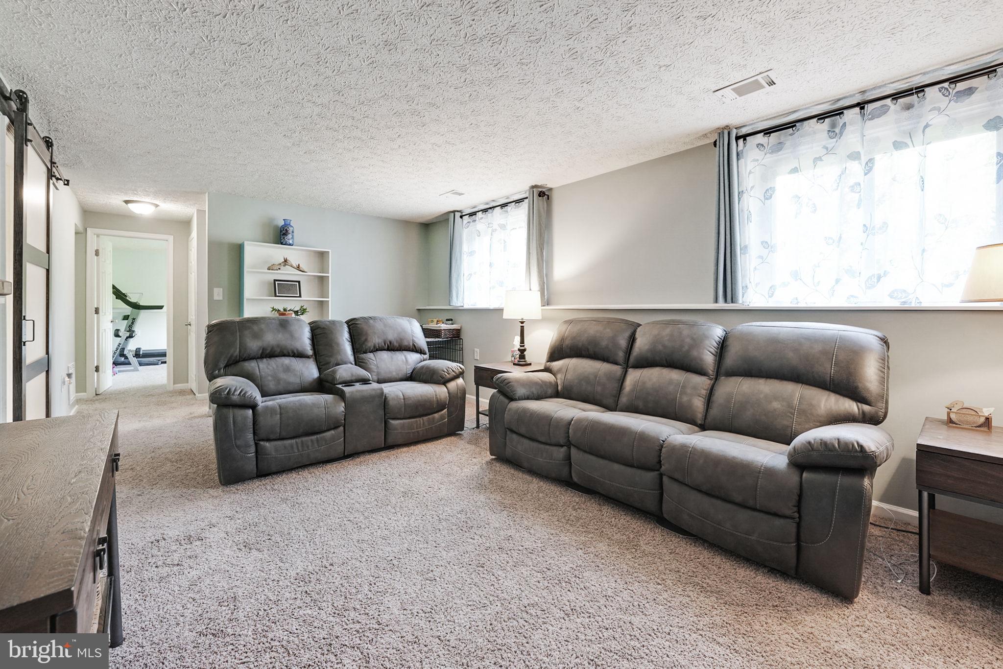 WINDSOR FOREST - Residential