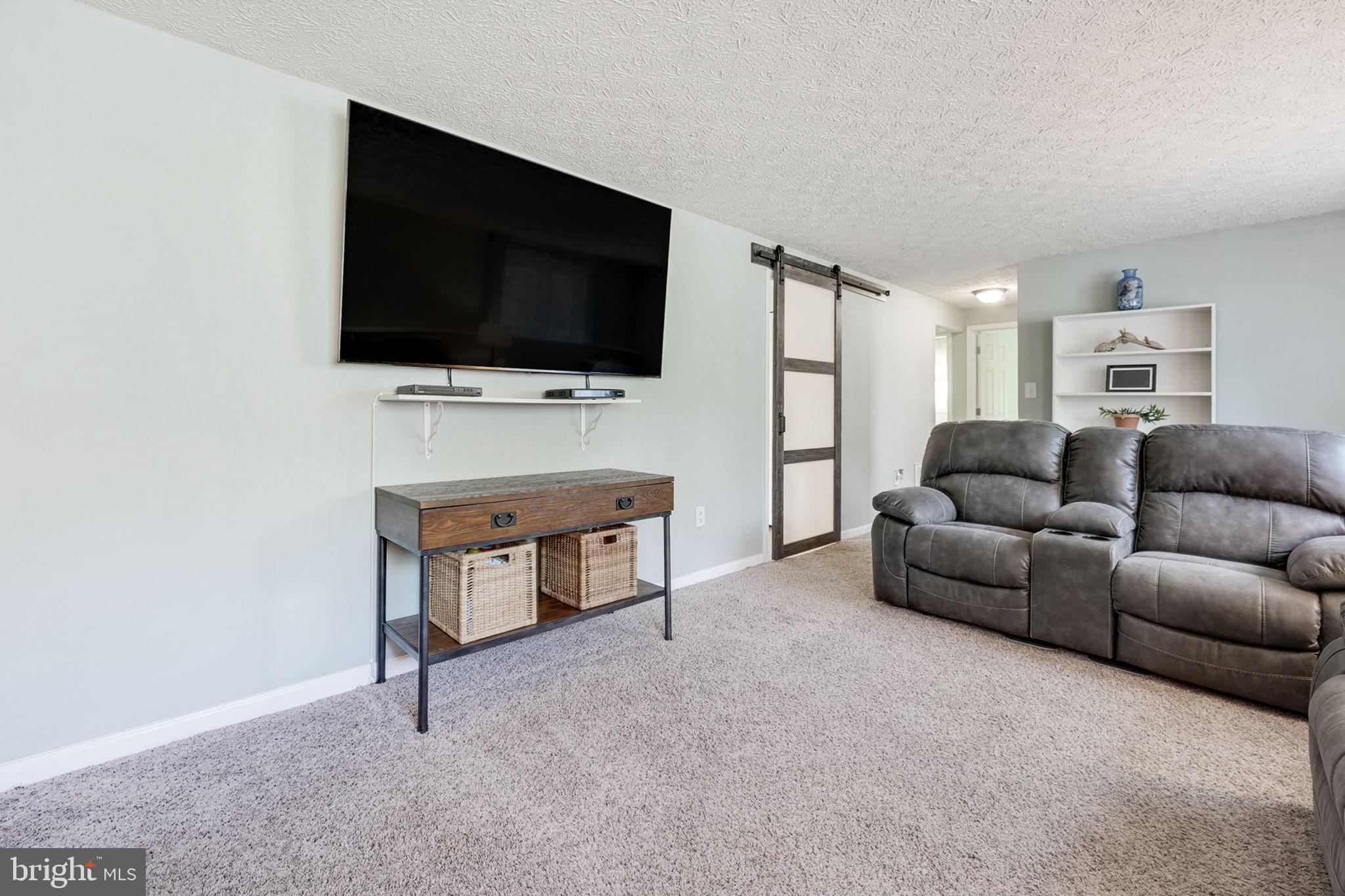 WINDSOR FOREST - Residential