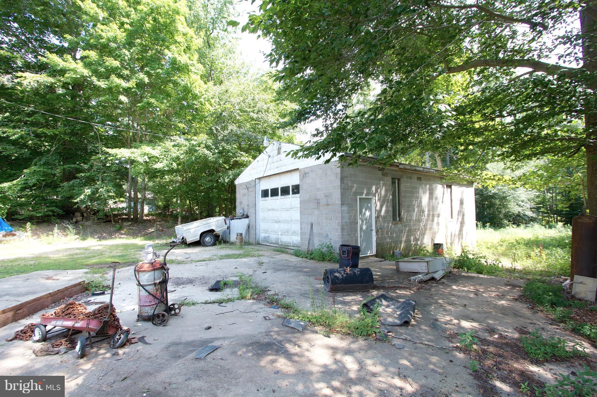 BOWLES - Residential