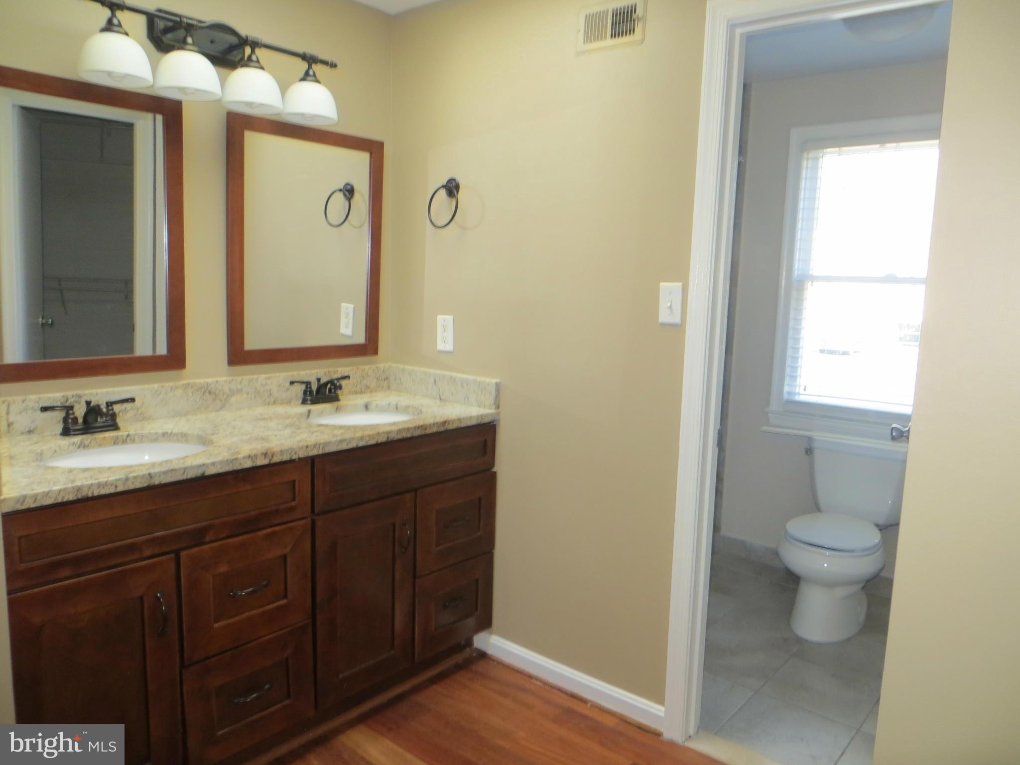 RESTON - Residential