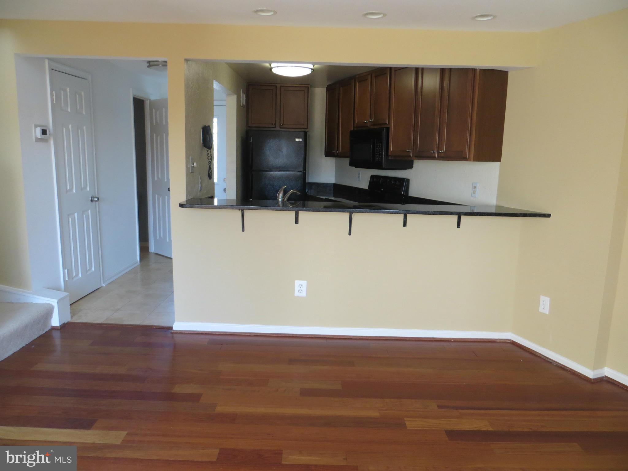 RESTON - Residential