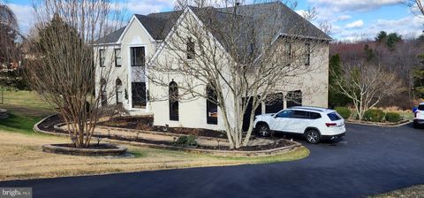 1104 MOUNTAIN HOPE COURT GREAT FALLS VA 22066