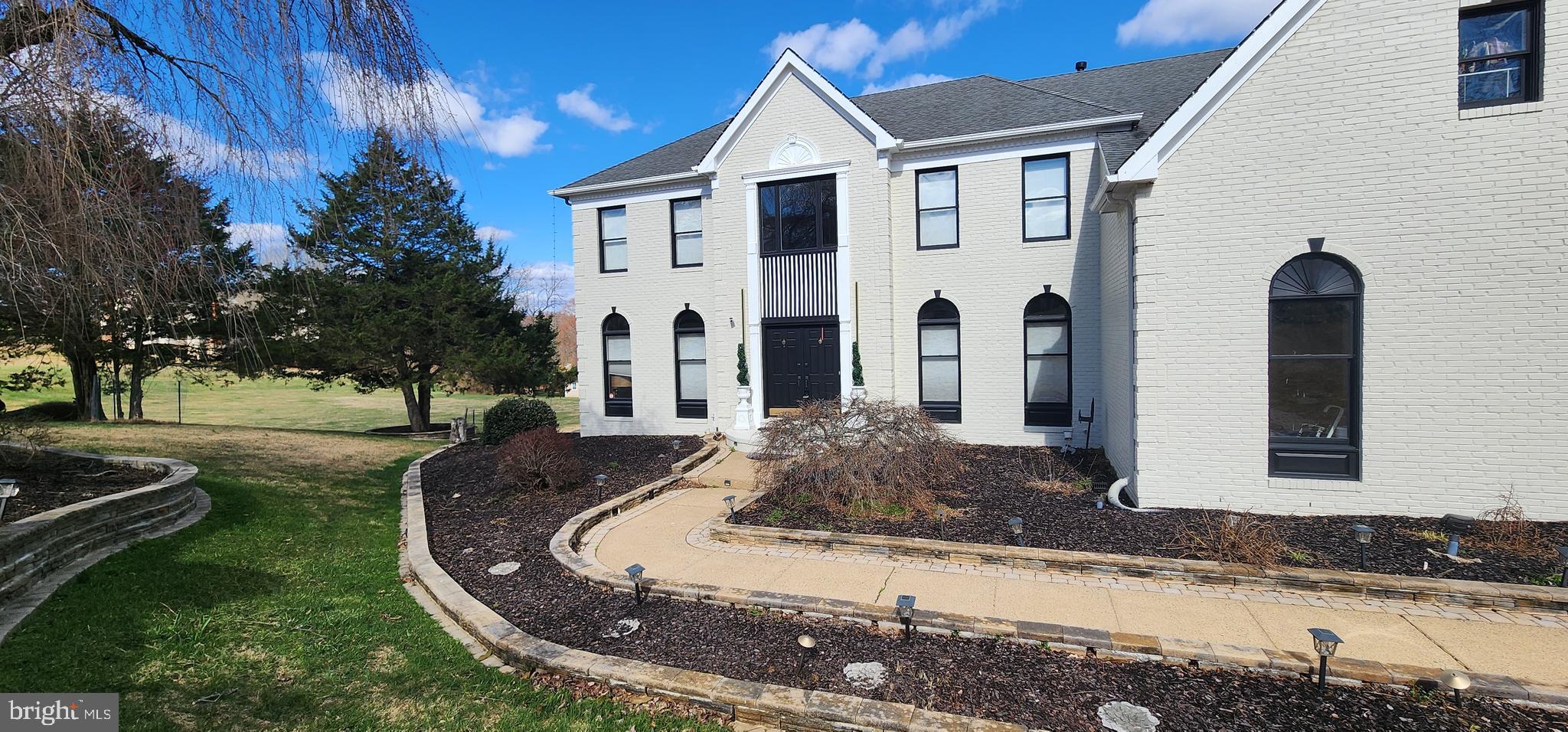 1104 MOUNTAIN HOPE COURT