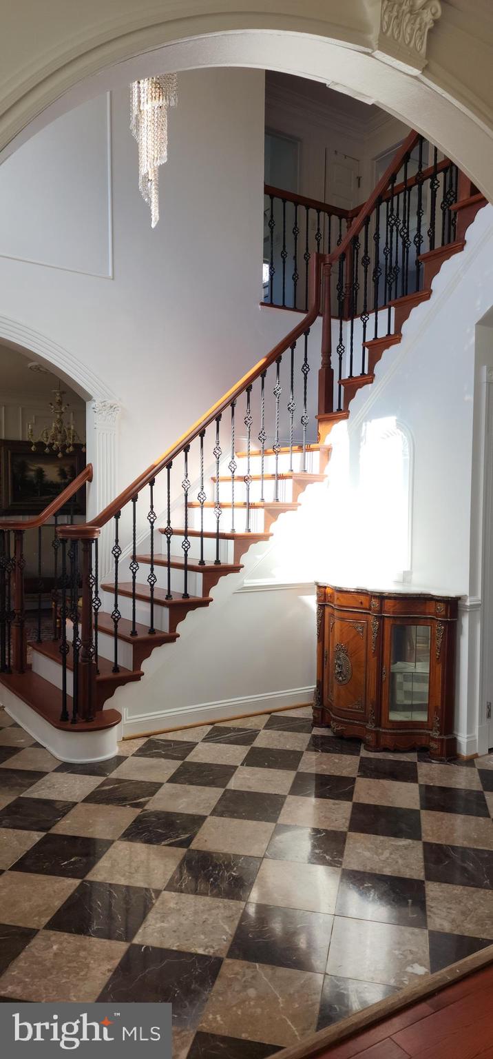 1104 MOUNTAIN HOPE COURT